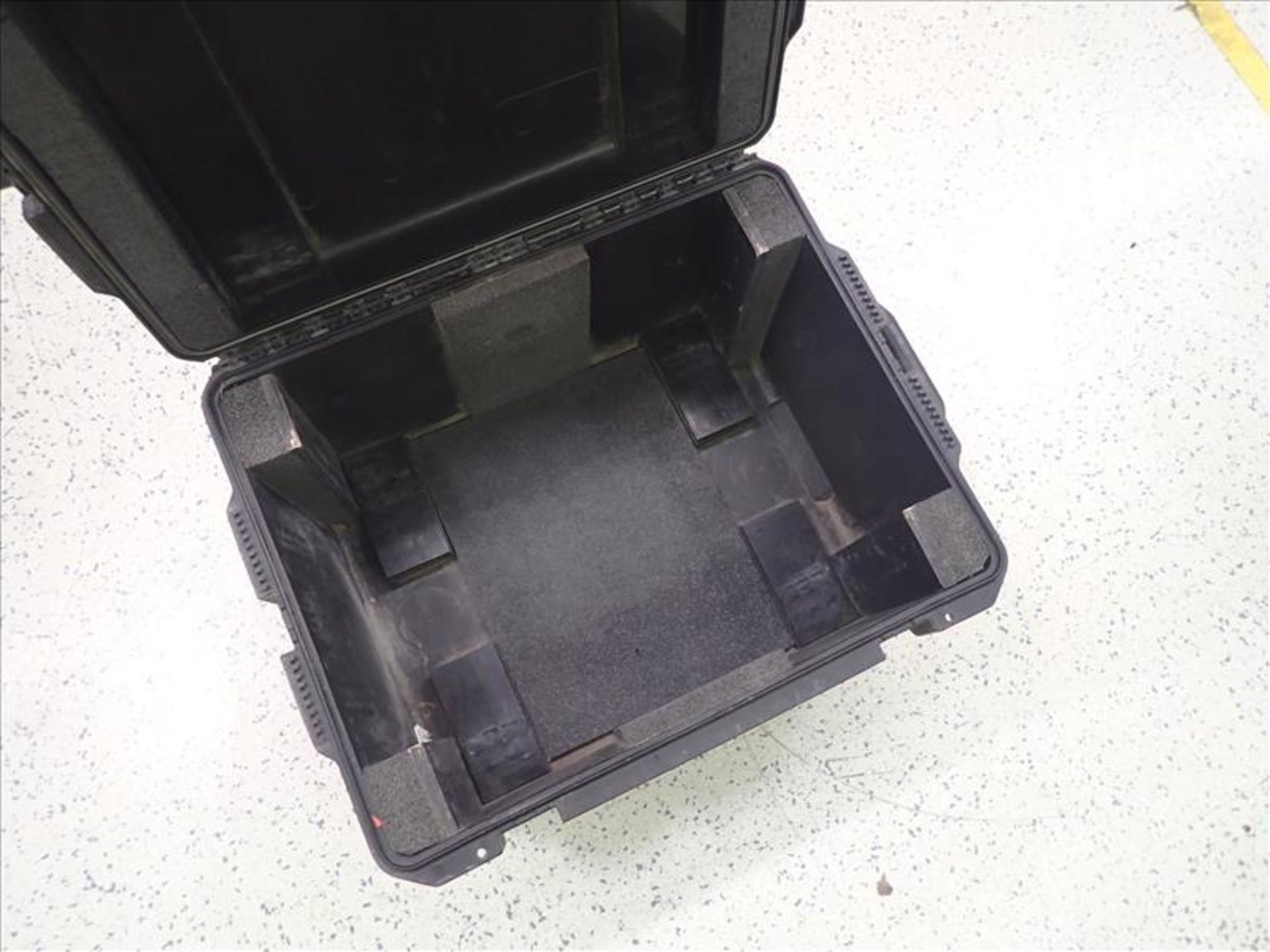 Hardigg Pelican Hard Case, mod. Storm iM2750, approx. 16 in. x 21 in. x 12 in. deep, rolling - Image 3 of 3