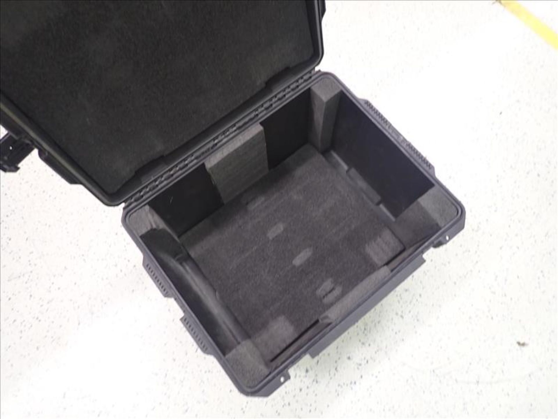 Hardigg Pelican Hard Case, mod. Storm iM2750, approx. 16 in. x 21 in. x 12 in. deep, rolling - Image 3 of 3