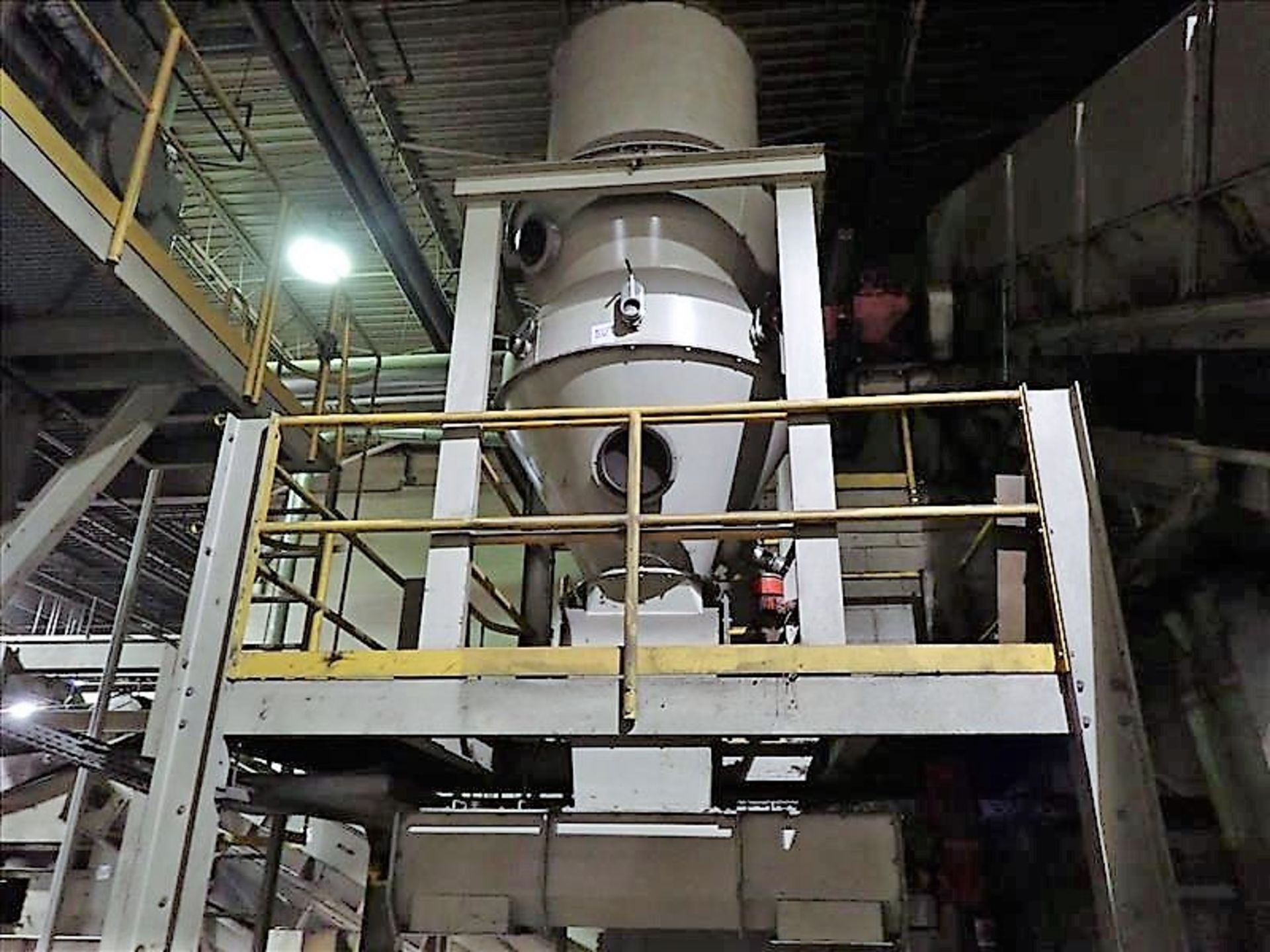 Cyclone separator w/ air lock & 80" auger (Subject to confirmation. The winner will be determined