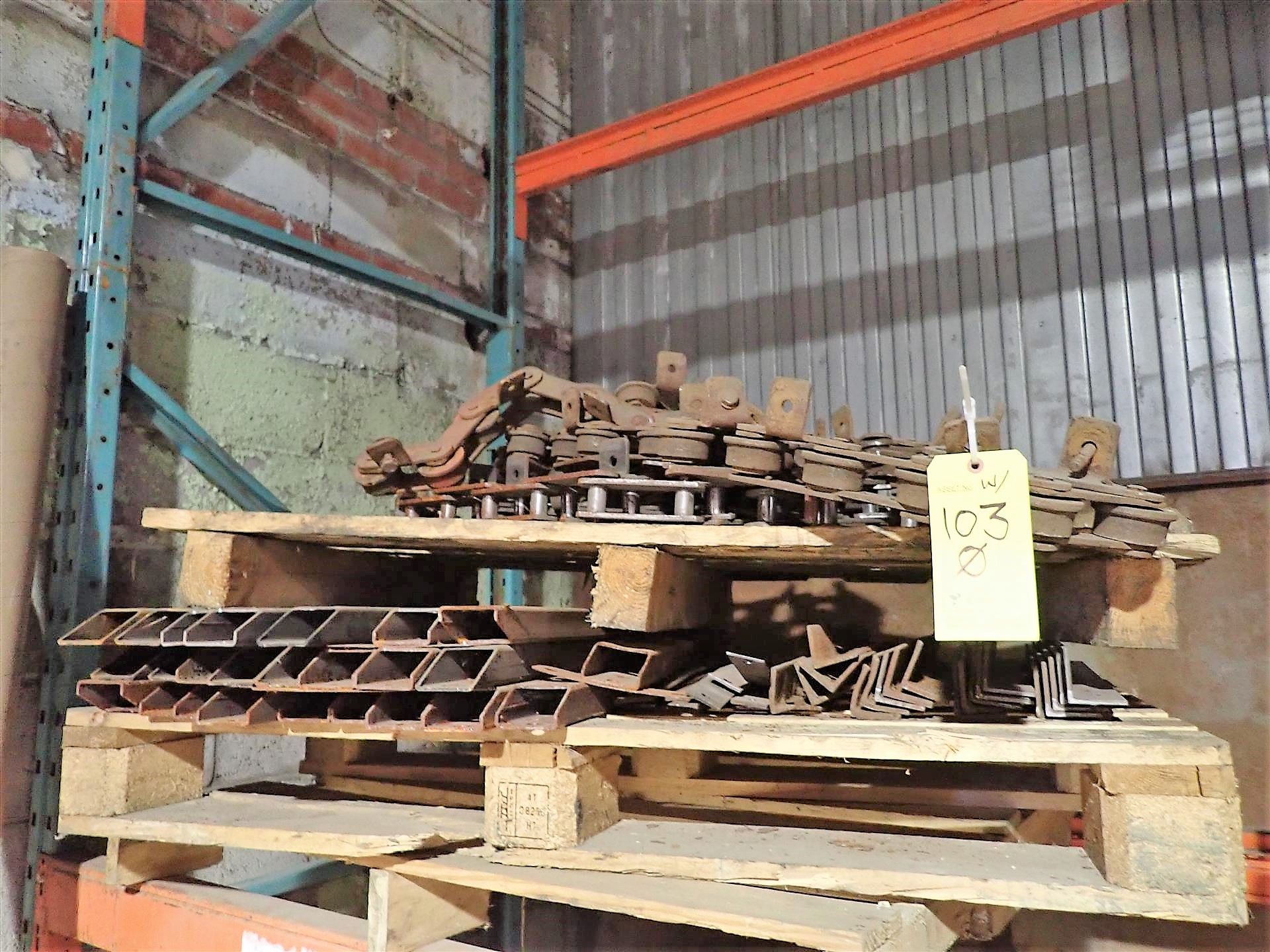 Chain Shredding Line 1/2 spare parts: chain shredder infeed belt, approx. 40" fluted rubber belt - Image 4 of 4
