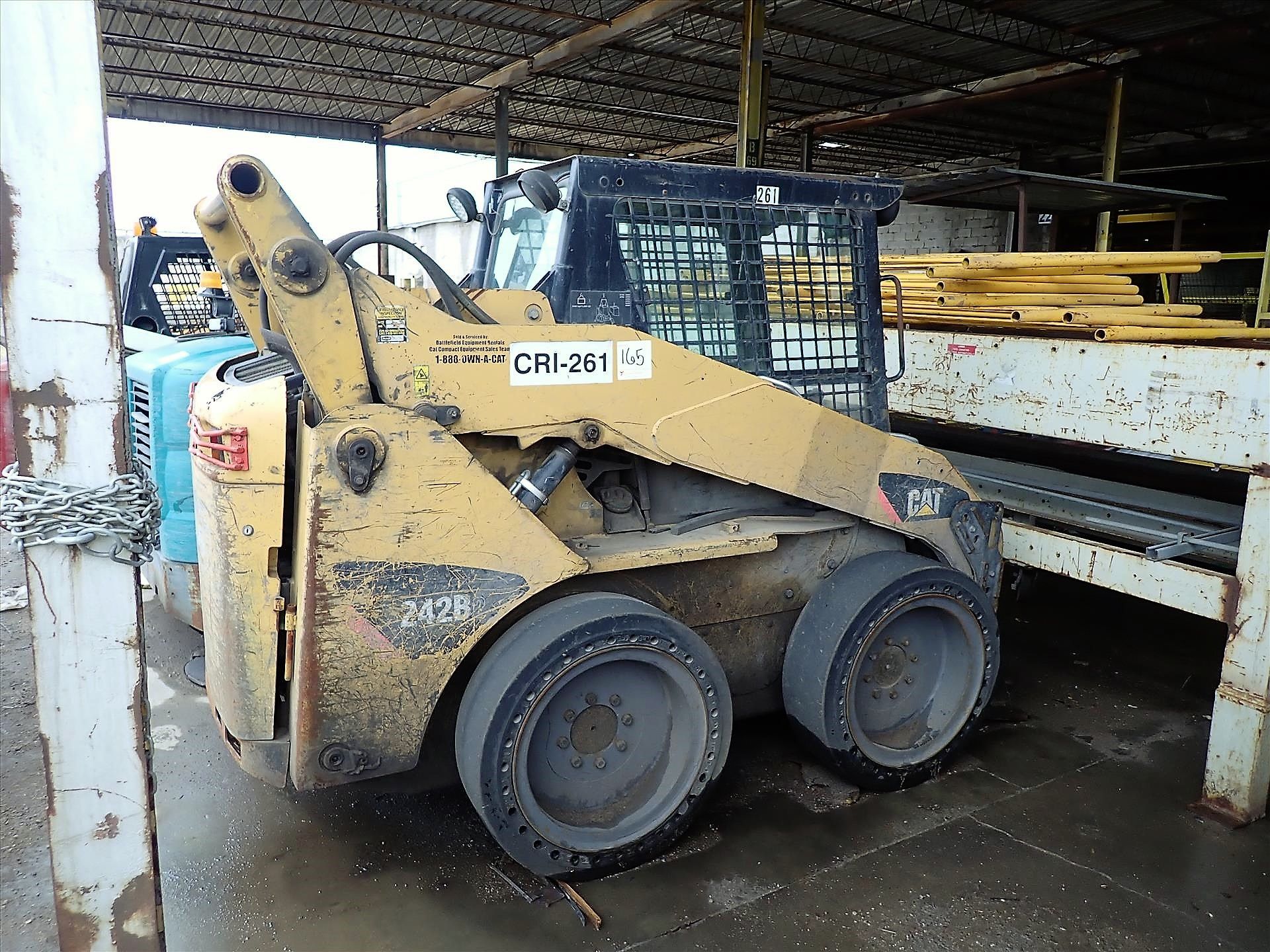 CAT skid steer, mod. 242B2, ROPS, diesel