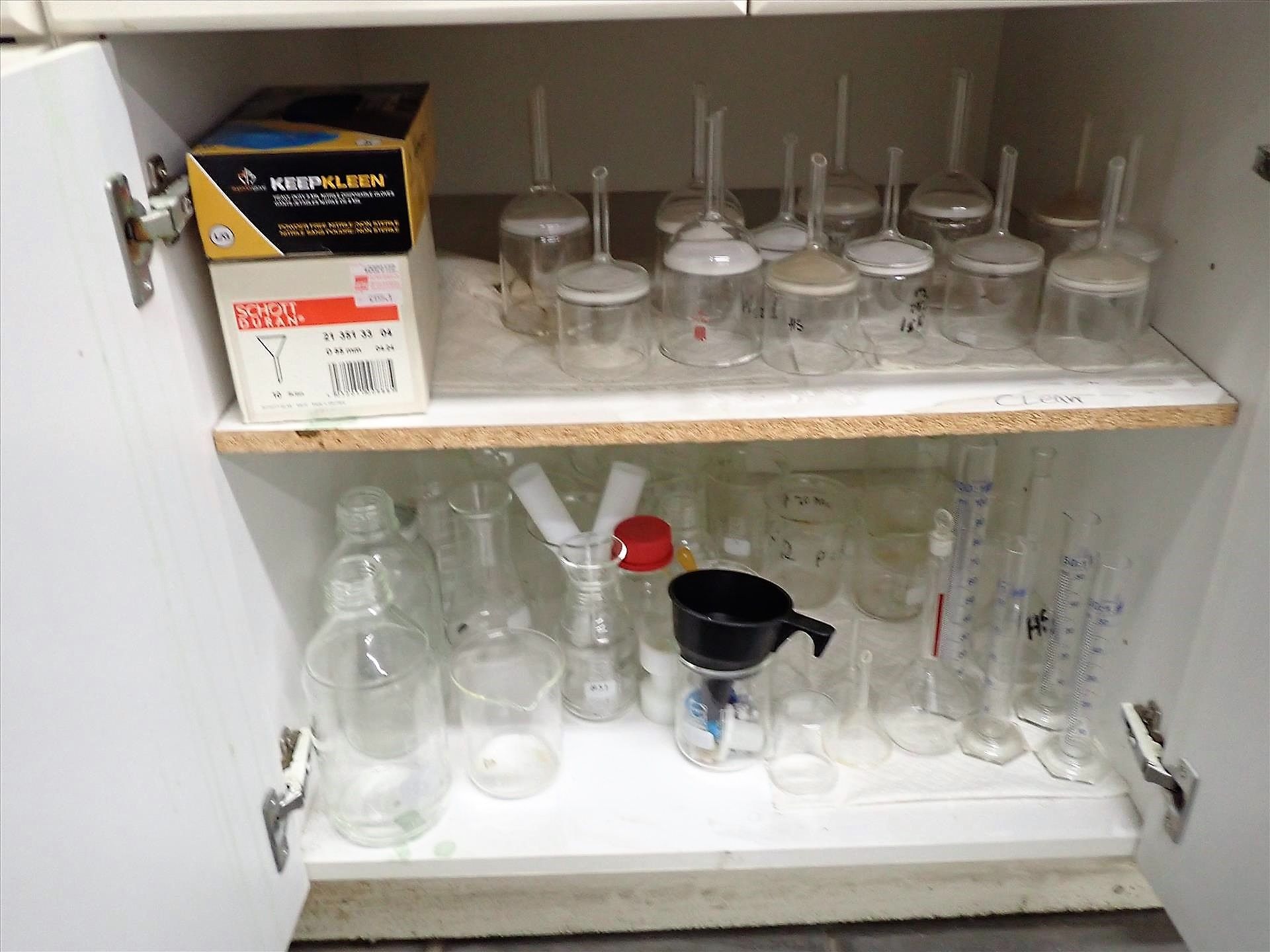 large qty. of misc. glass labware and consumables throughout lab - Image 5 of 10