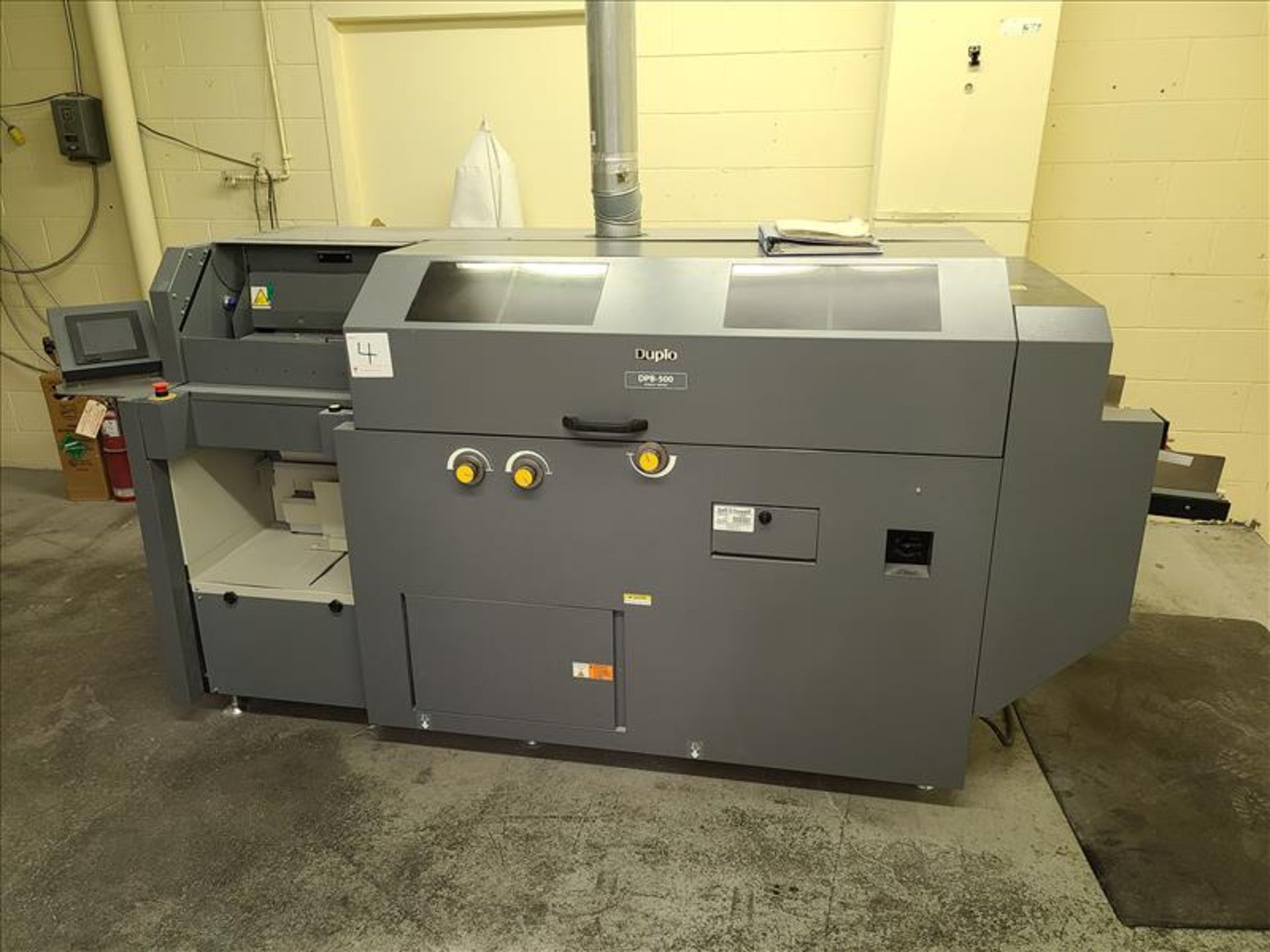 Duplo Perfect Binder, model DPB-500, S/N. 130300201 (2013) 240V, 60Hz