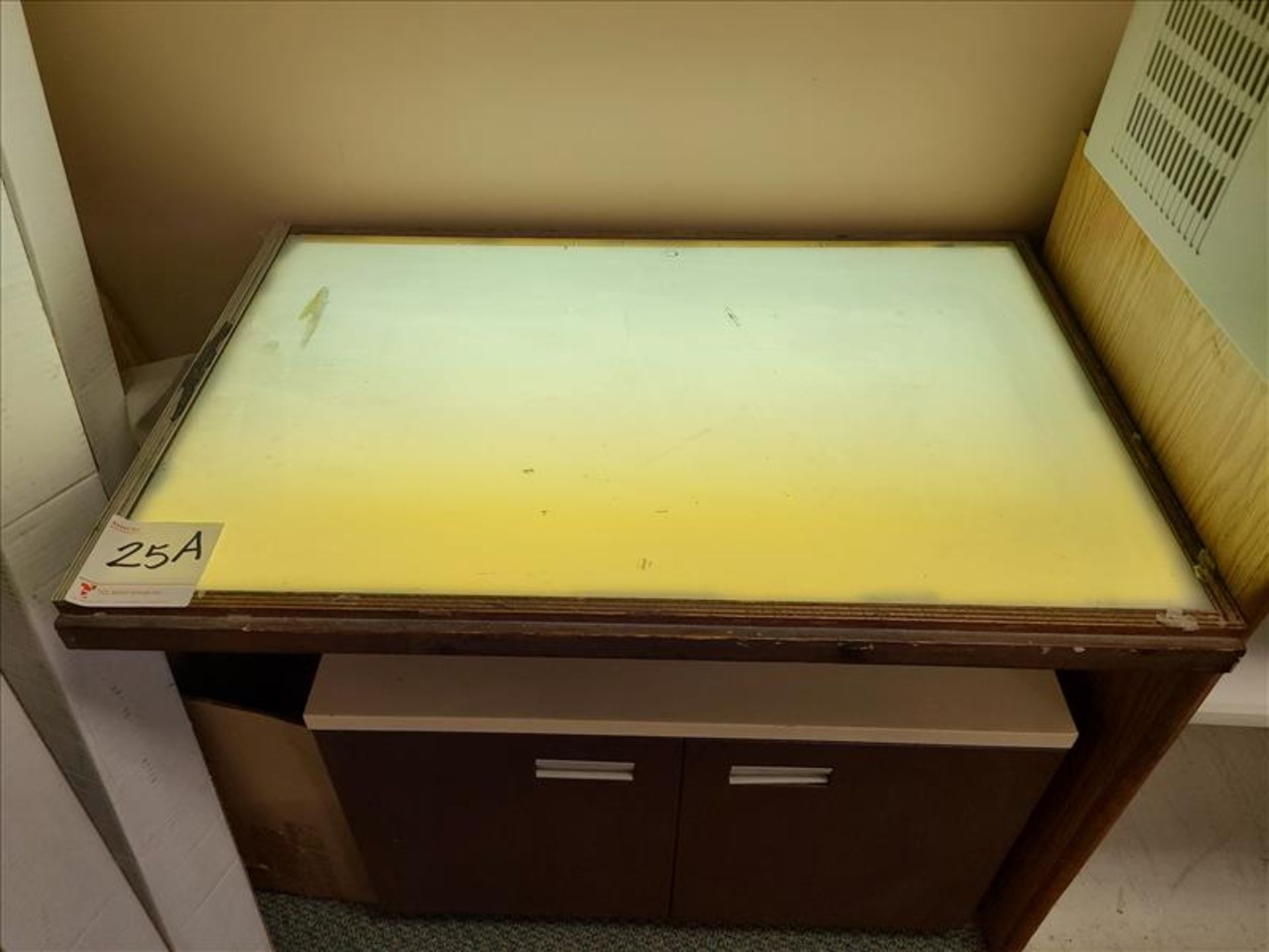 Small Drawing Table w/built in lightbox - Image 2 of 2