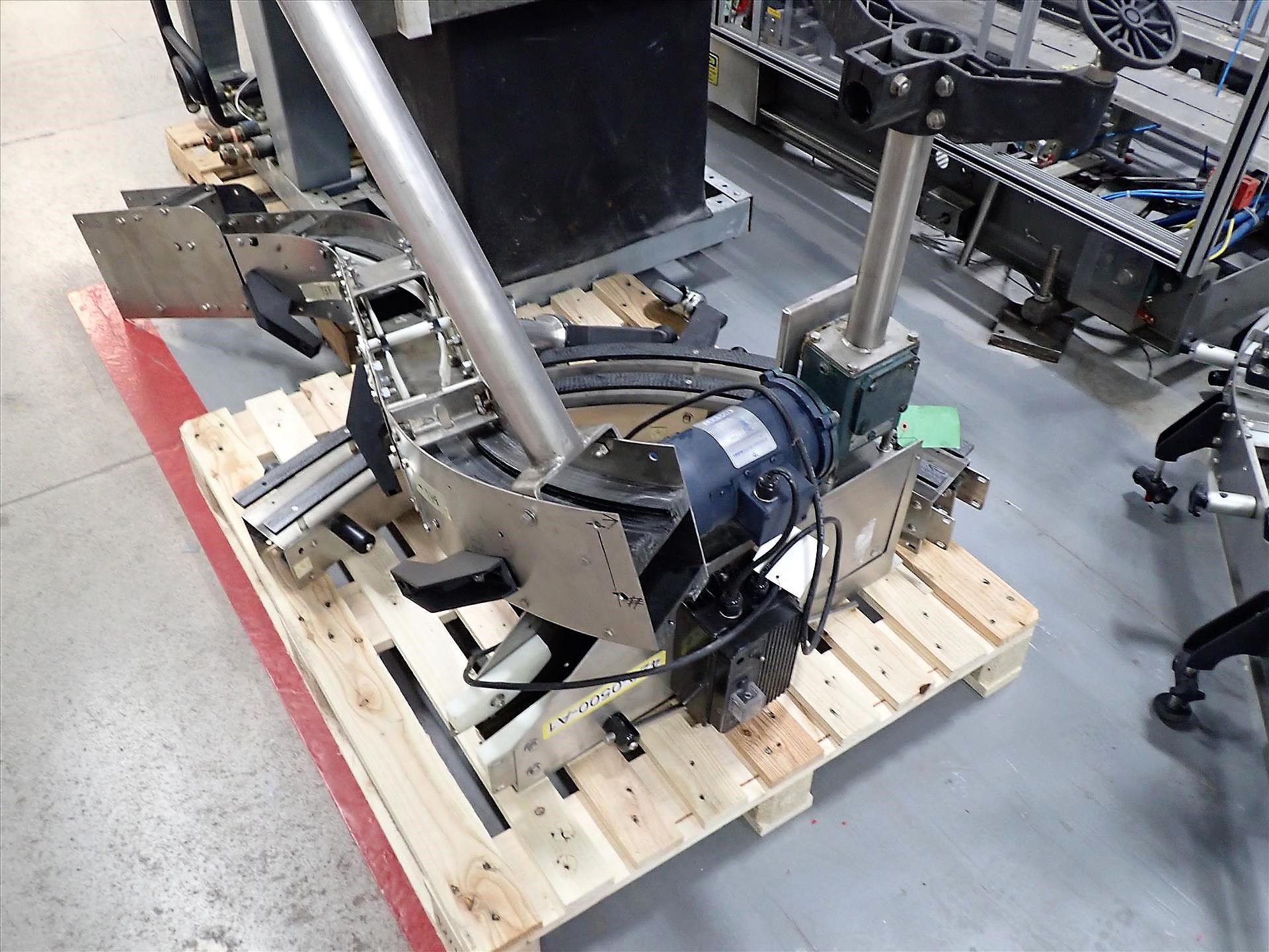 misc. slat-top chain conveyor, s/s, approx. 4" x 70' c/w 1/2 hp motors, VSDs, etc. (no belting) - Image 3 of 8