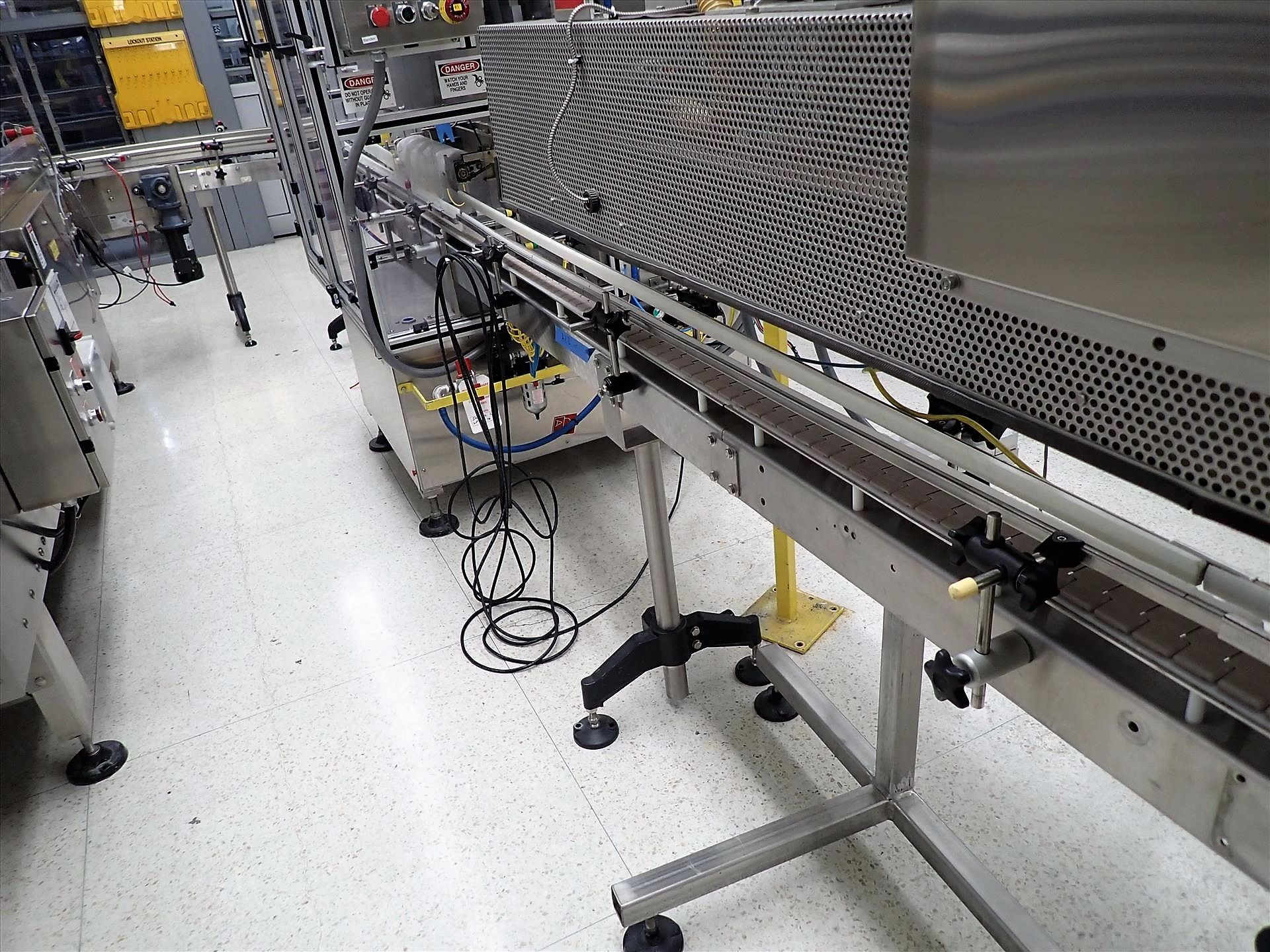 slat-top chain conveyor, s/s, approx. 3" x 80', (5) 90 deg., power, VSD w/ 4.5 x 11' additional - Image 3 of 6