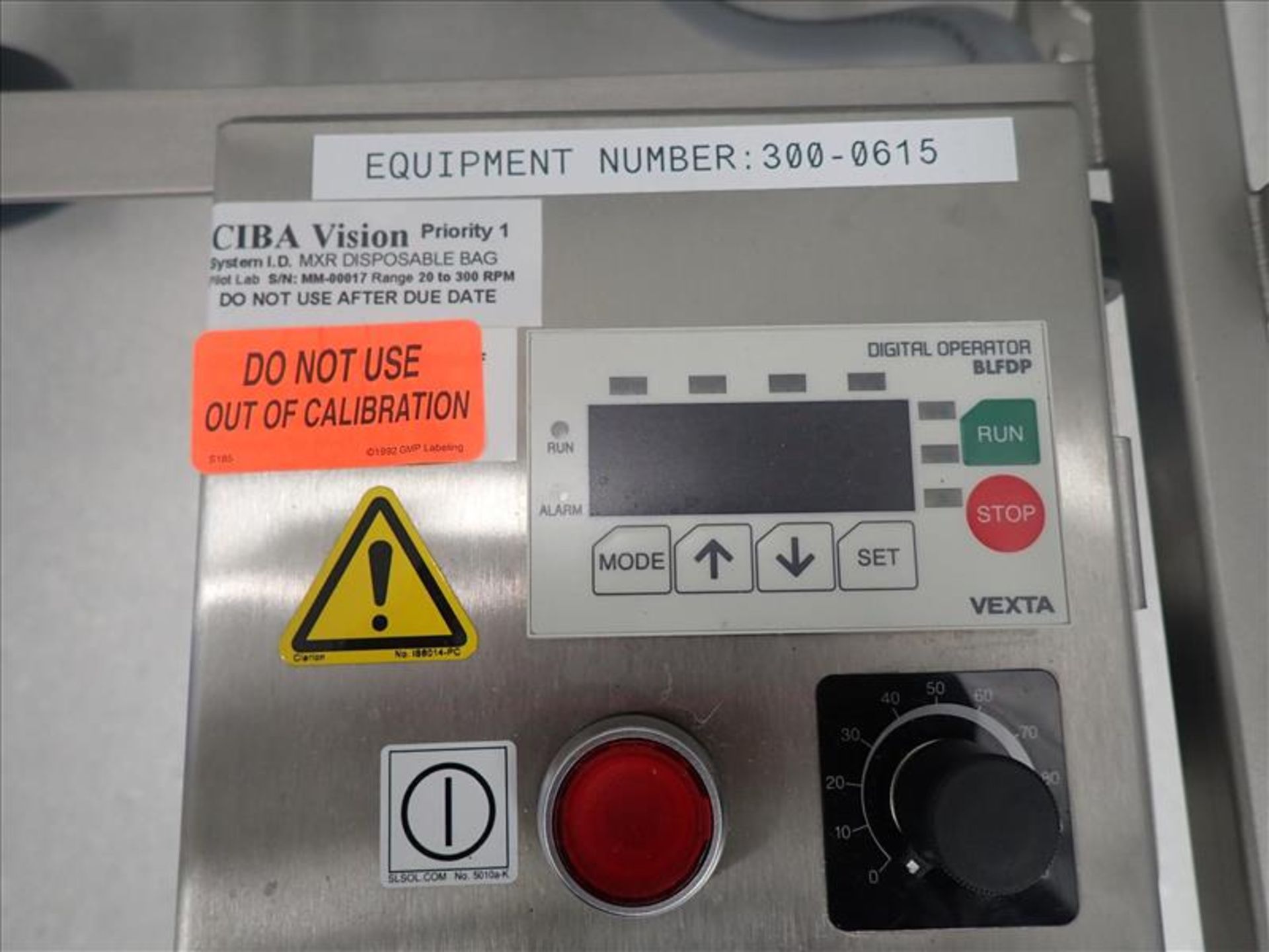 ATM Levtech magnetic mixer, mod. MM-DU001, ser. no. MM-00017, w/ 50 L poly tank, casters - Image 2 of 5
