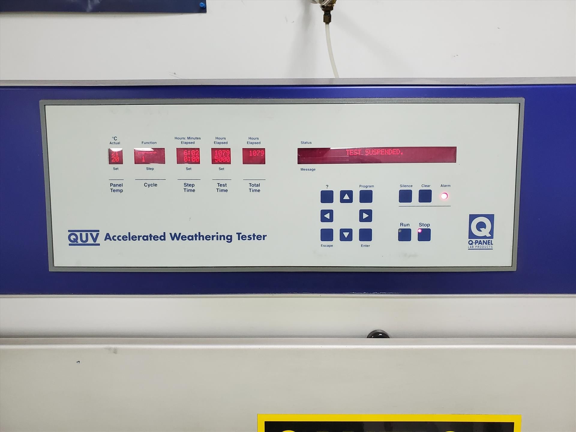 QUV Accelerated Weathering Tester, mod. QUV/Se, ser. no. 97-9467-62-SE w/ Solar Eye UV irradiance - Image 2 of 5