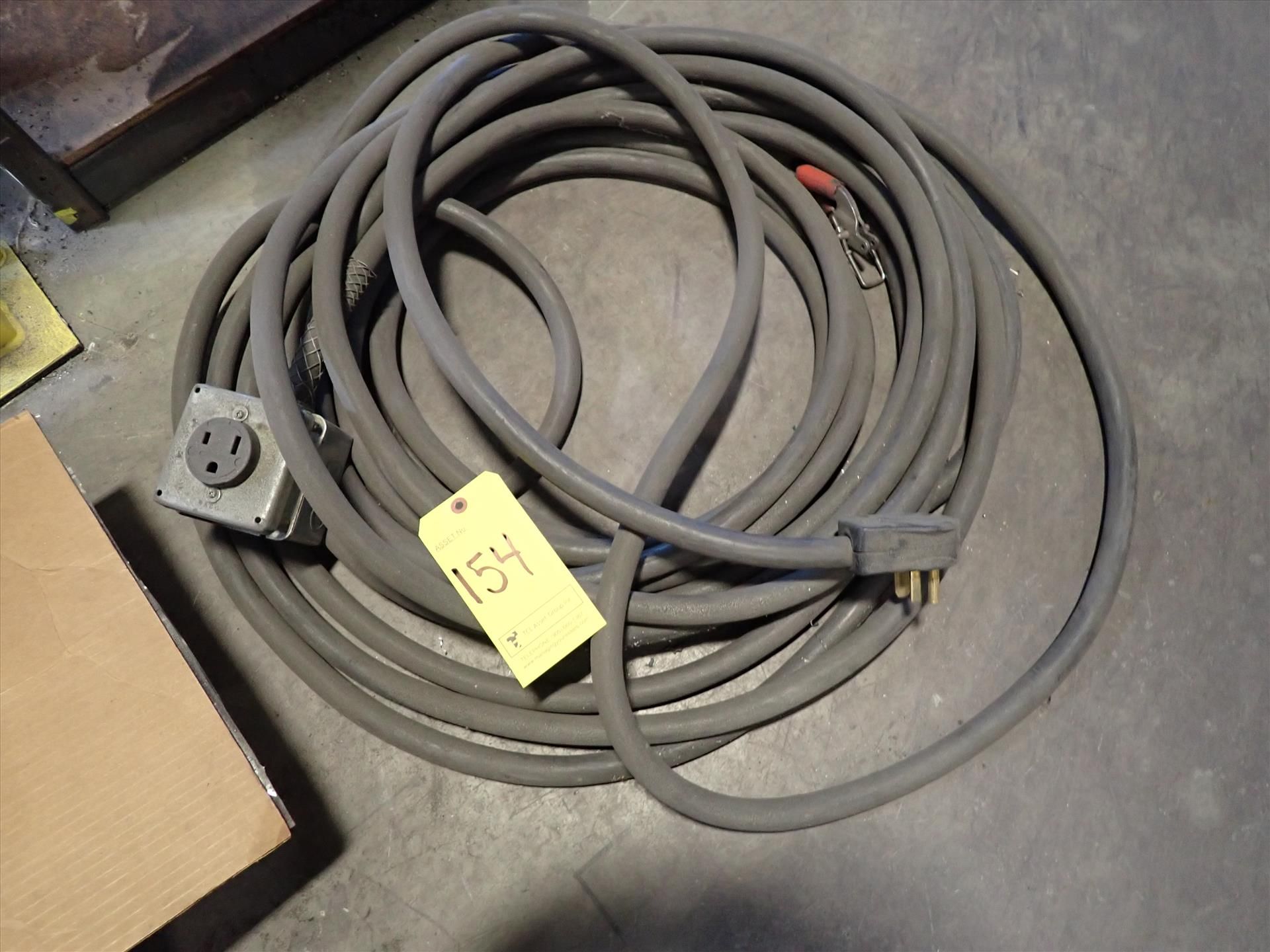 250V extension cord
