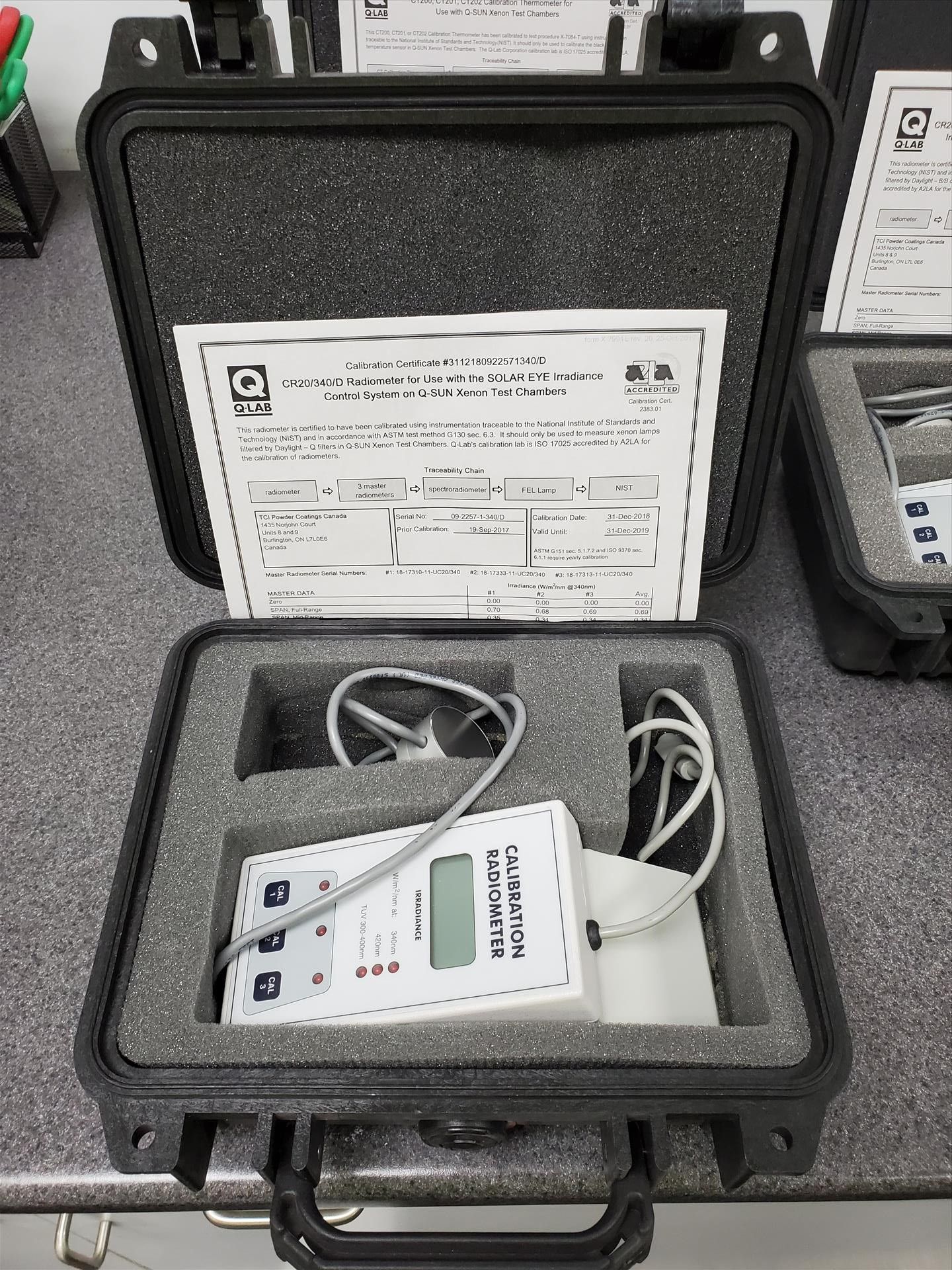 Q-Sun Xenon Test Chamber, mod. XE-3-HS, ser. no. 09-3905-36-X3HS w/ (2) Calibration Radiometers - Image 6 of 8