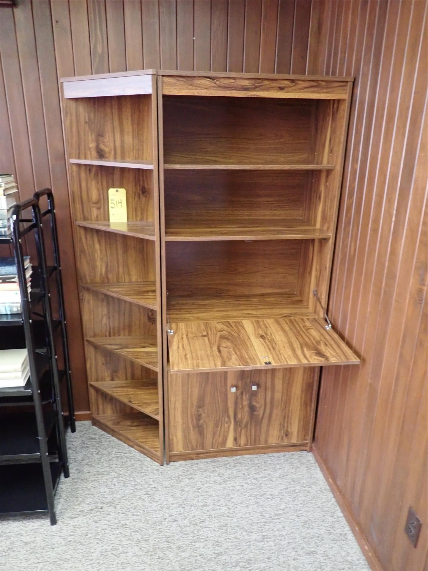 wall unit w/ dry bar