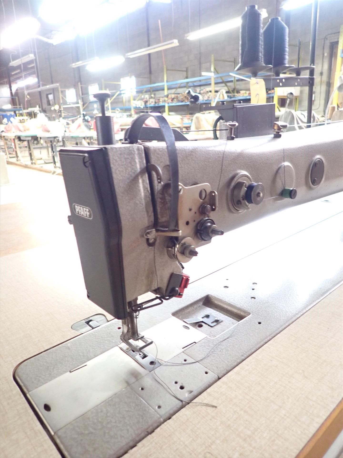 Pfaff industrial sewing machine, mod. 1245-706/48-6101-900/56-CLPMN8, S/N 599038, 32 in. throat, 1/2 - Image 4 of 8