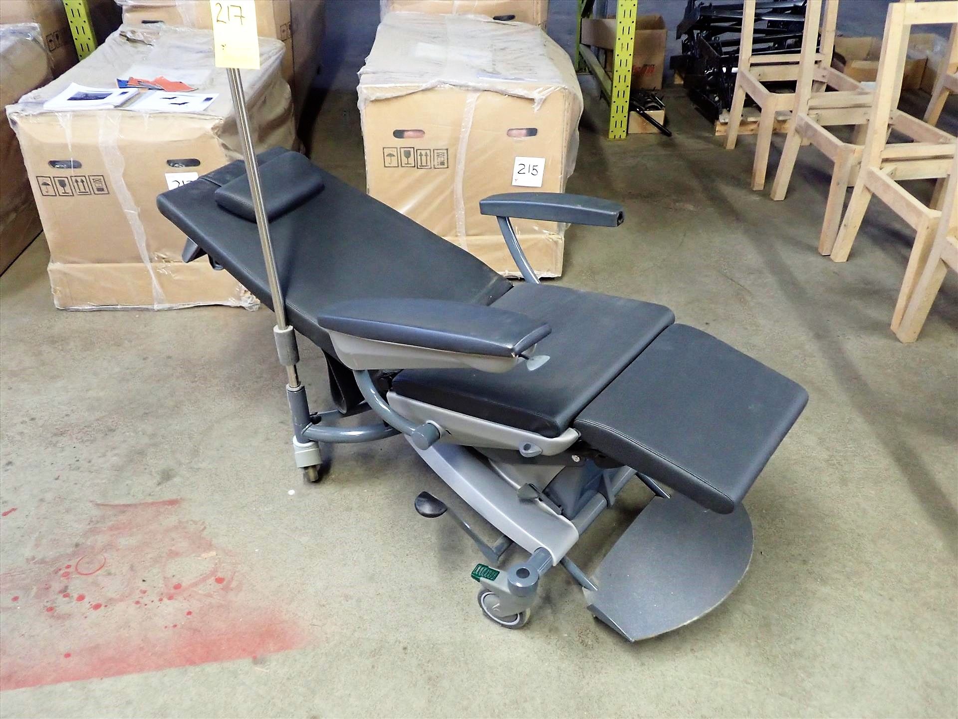 BorCad Sella Medical Multifunctional Examination/Dialysis Chair, mod. SLA-JF10, S/N 0651, Black, - Image 3 of 5