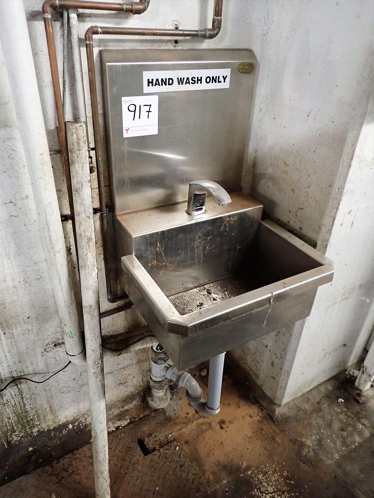 s/s sink [Packaging Area]