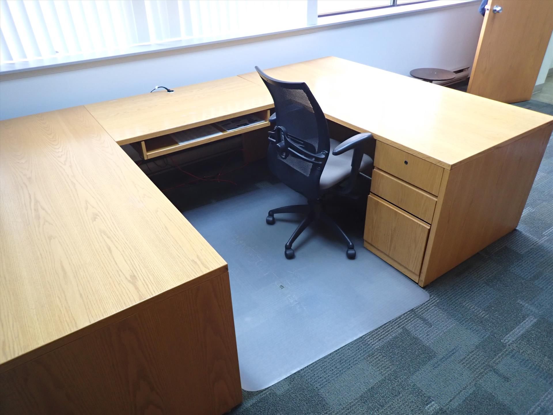 [LOT] contents of office (furnishings only): desk, (2) bureaus, meeting table, (5) chairs [Office - Image 2 of 4