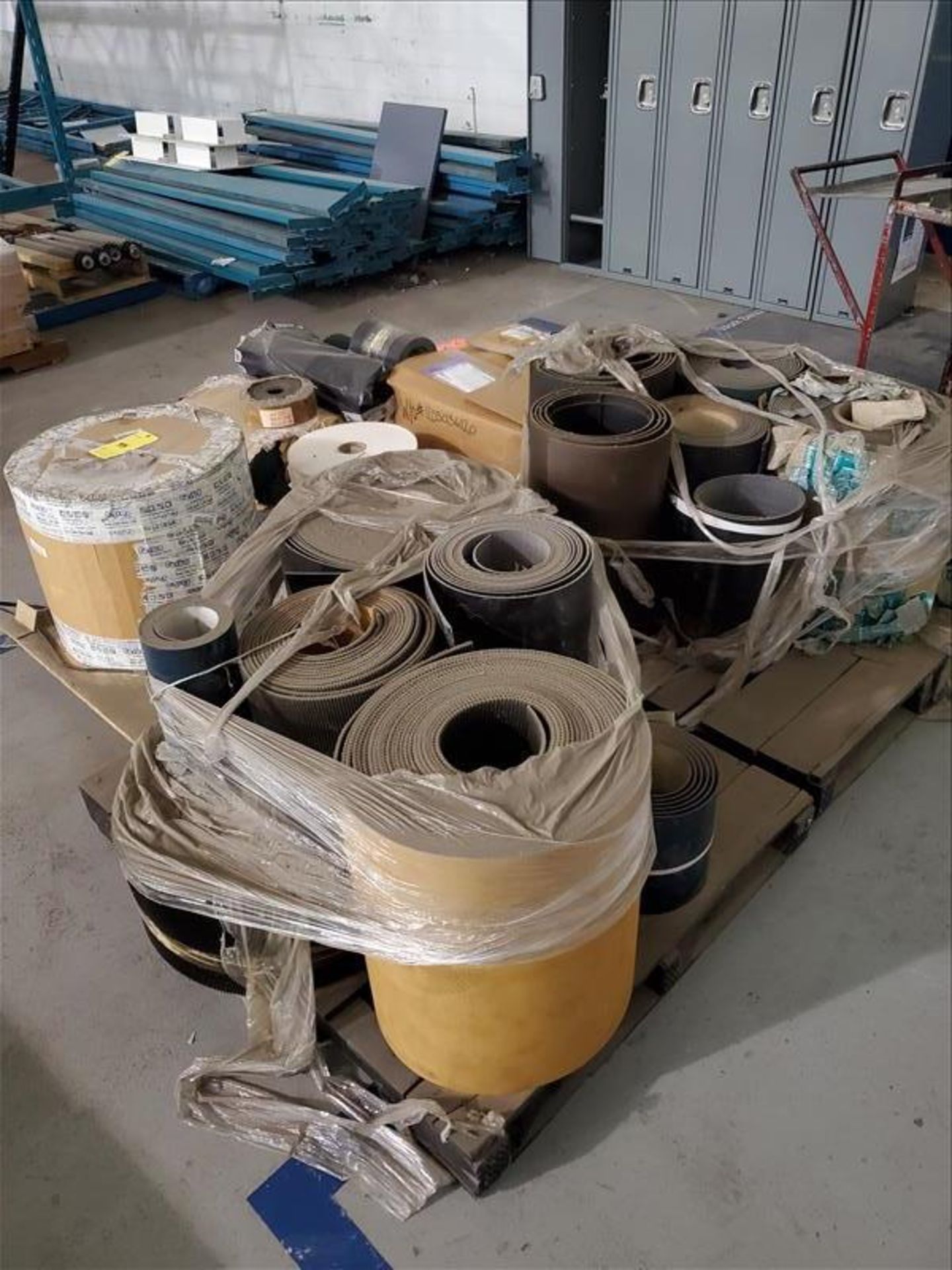 [LOT] assorted conveyor belt [Packaging Warehouse] - Image 2 of 2
