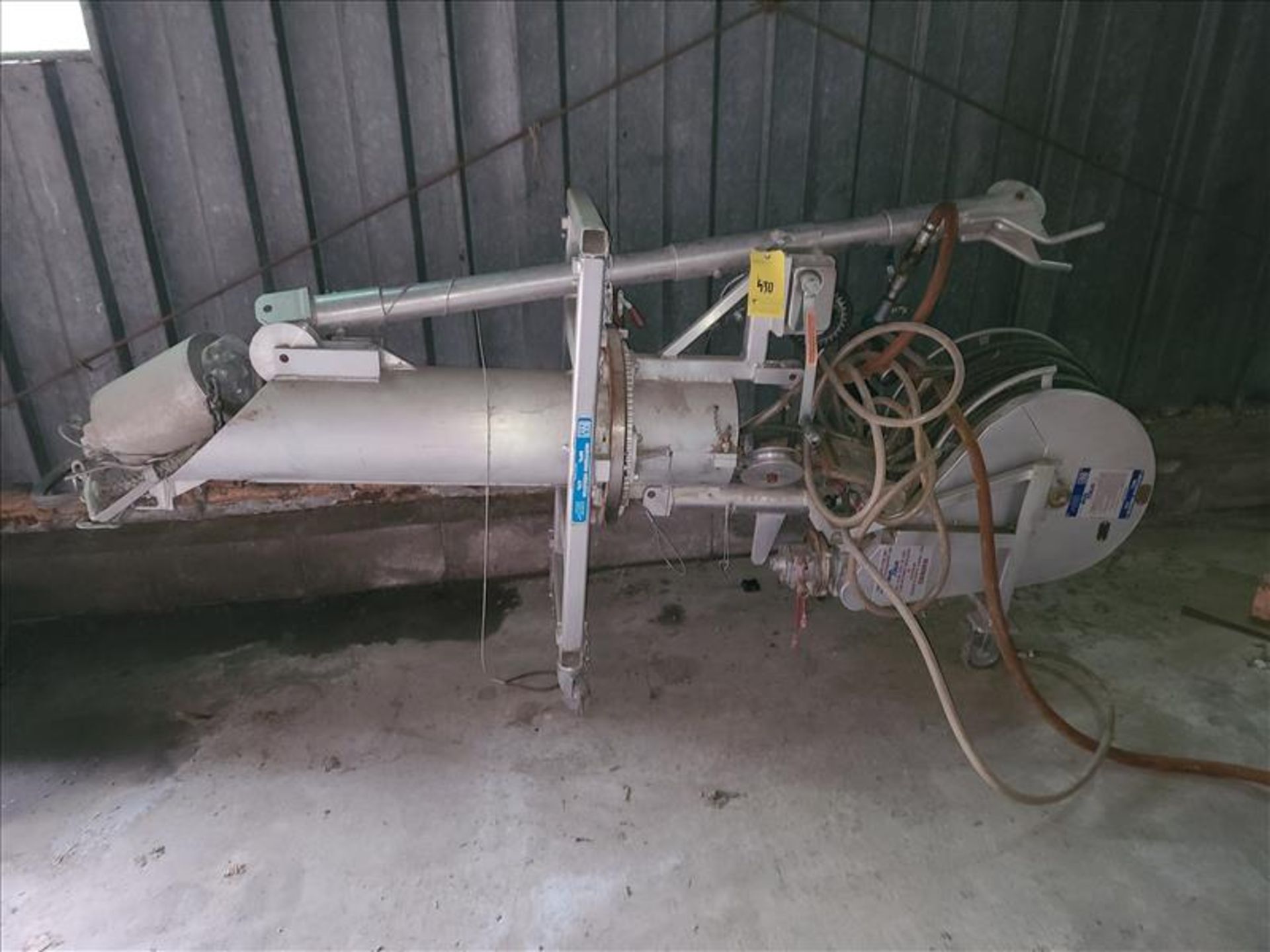 NV stainless vibrator silo cleaning machine, mod Gyro Whip [Storage Shed]