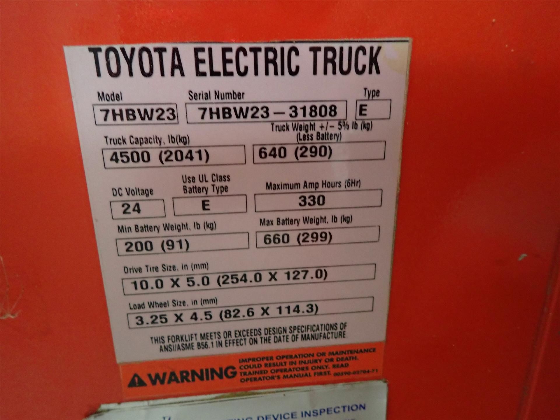 Toyota walk behind pallet truck, mod. 7HBW23, S/N 31808, 4500 lbs. cap, 24V electric w/ integraded - Image 3 of 3