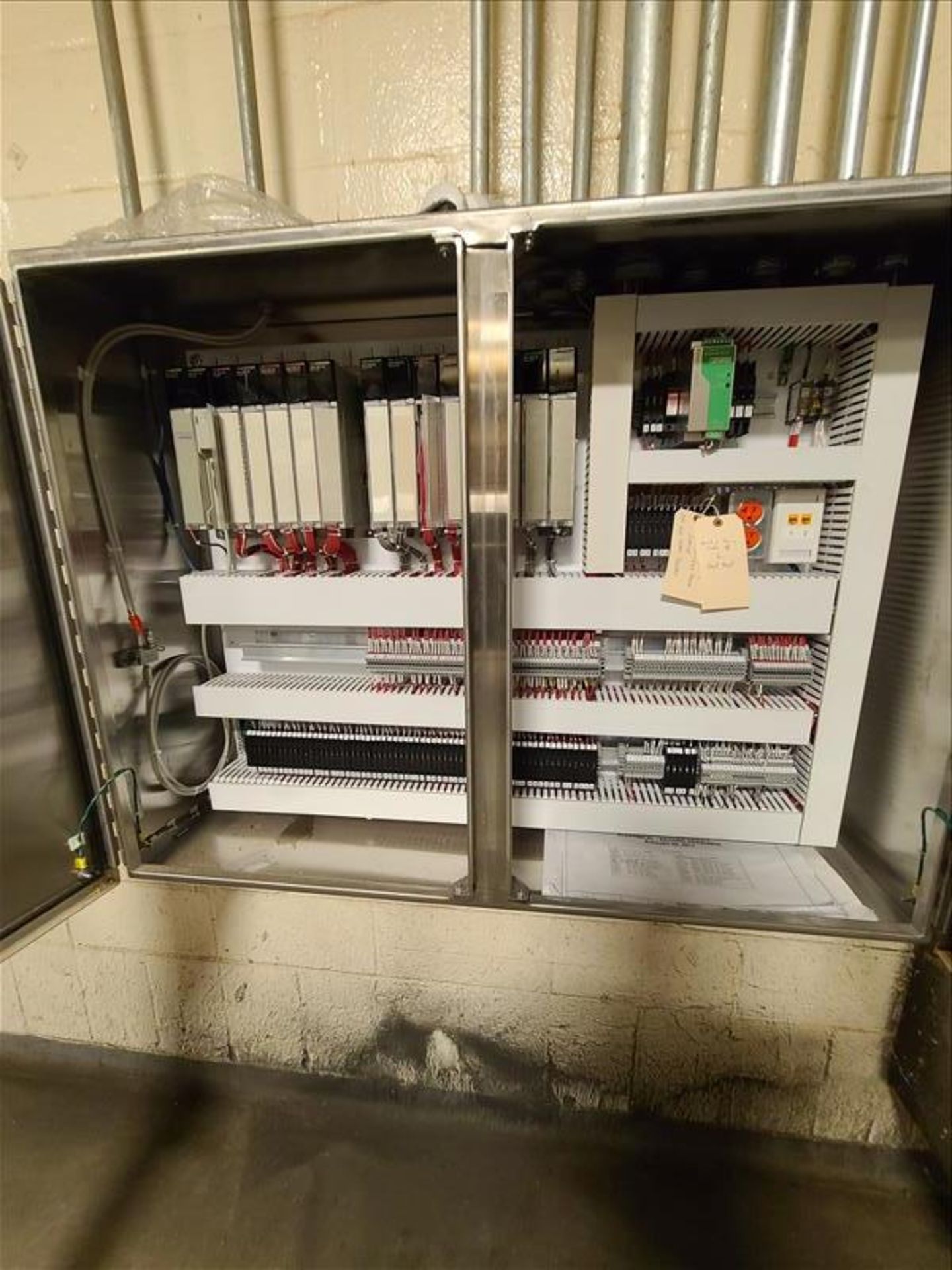 [LOT] (3) stainless control cabinet, with CPS114-20 DAO 842, CRA931-00 AV03000, DAI54300 ALO02000 - Image 4 of 8