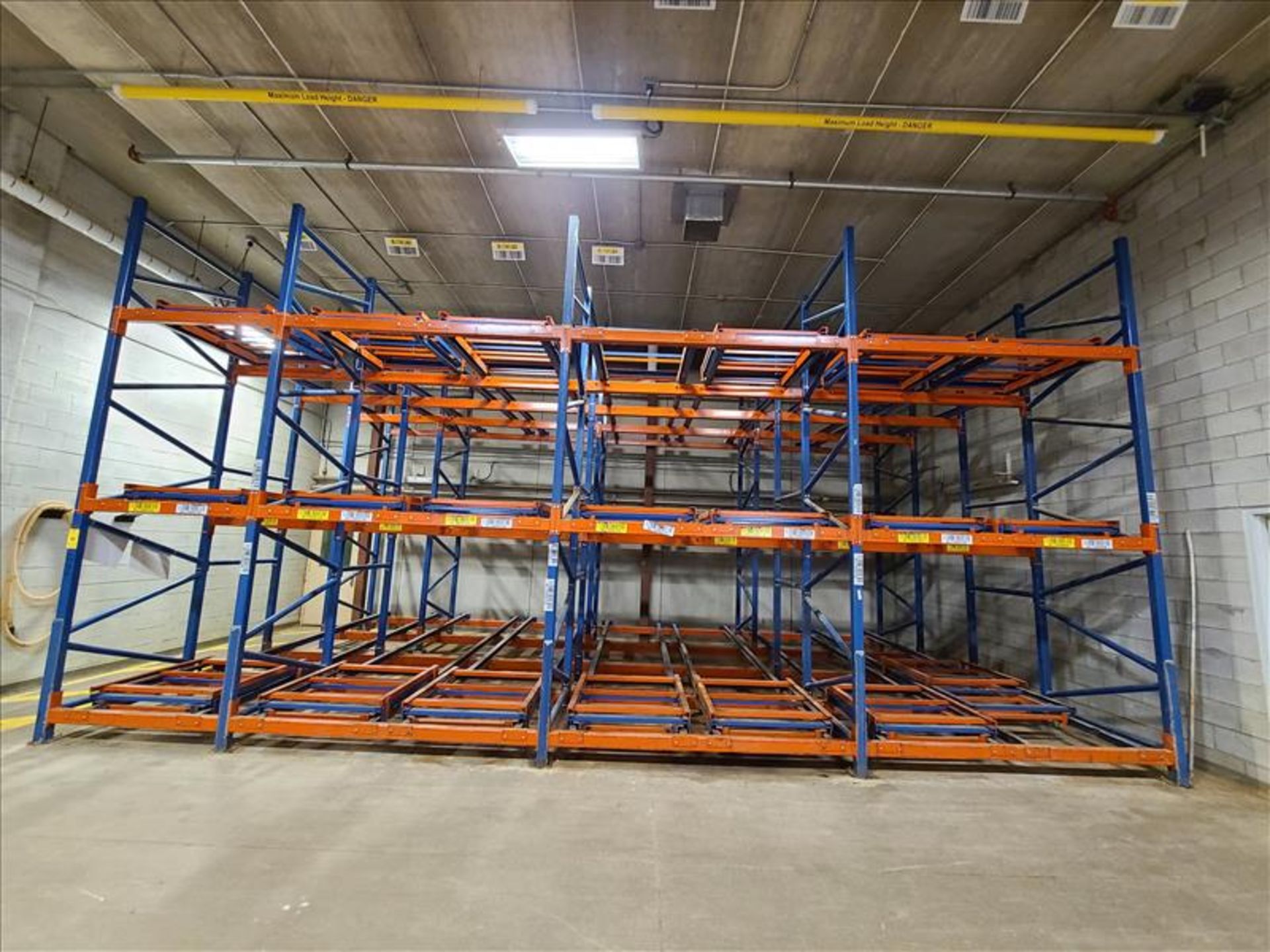 4 section pushback pallet rack, with 84 pallet position, (10) 16'8"h x 54"w upright, (15) 54"