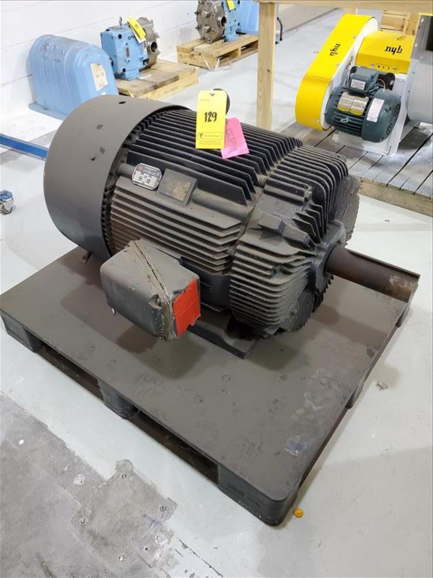 Ainsworth 250 hp motor, 447T frame, 575 v, 3 ph, 1780 rpm [Packaging Warehouse]