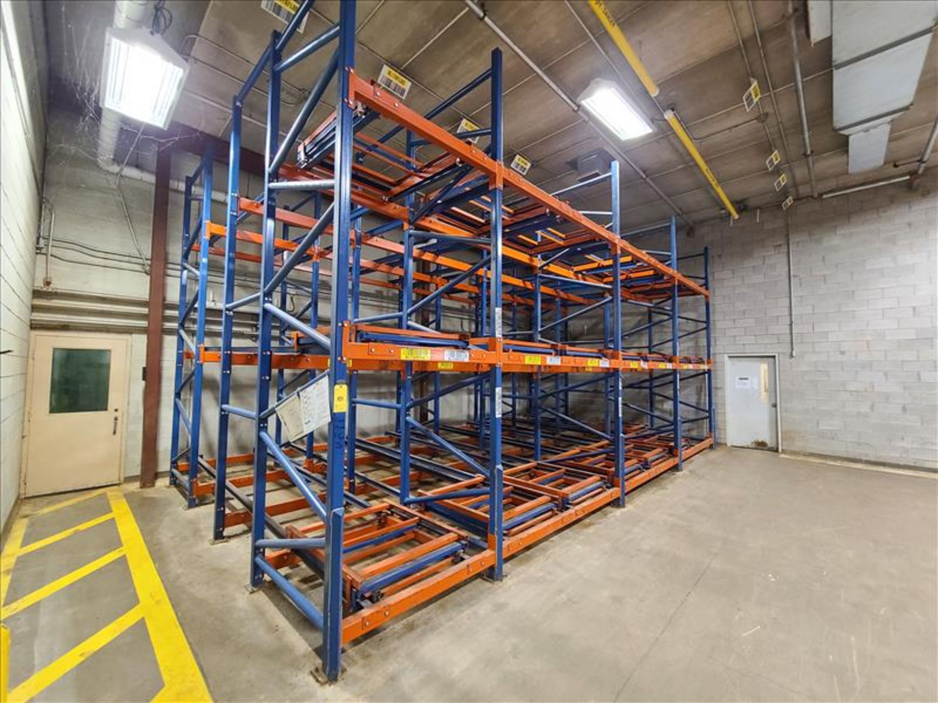 4 section pushback pallet rack, with 84 pallet position, (10) 16'8"h x 54"w upright, (15) 54" - Image 2 of 3