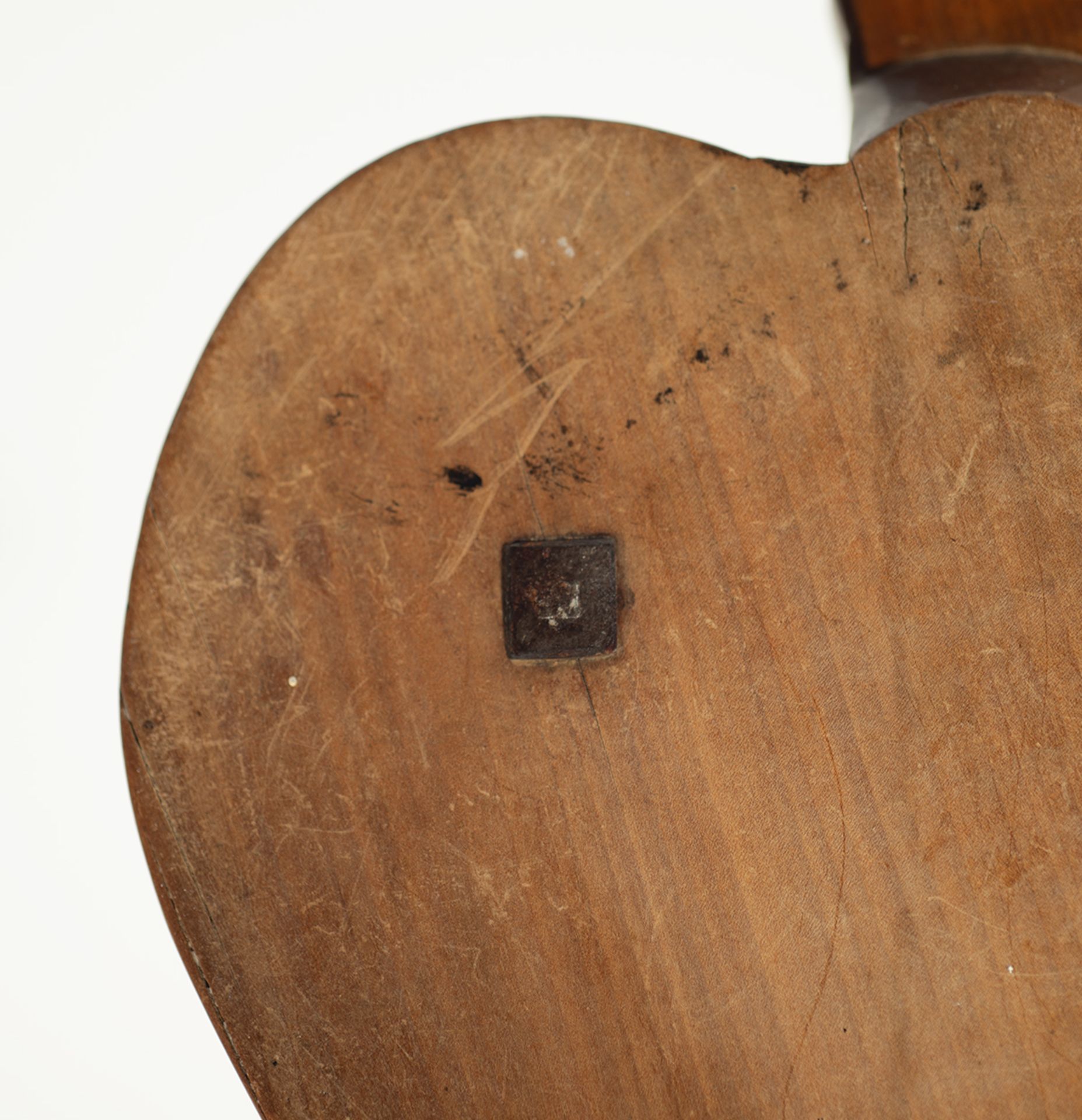 Rare olive wood chocolate slicer. Century XVIII - Image 4 of 4