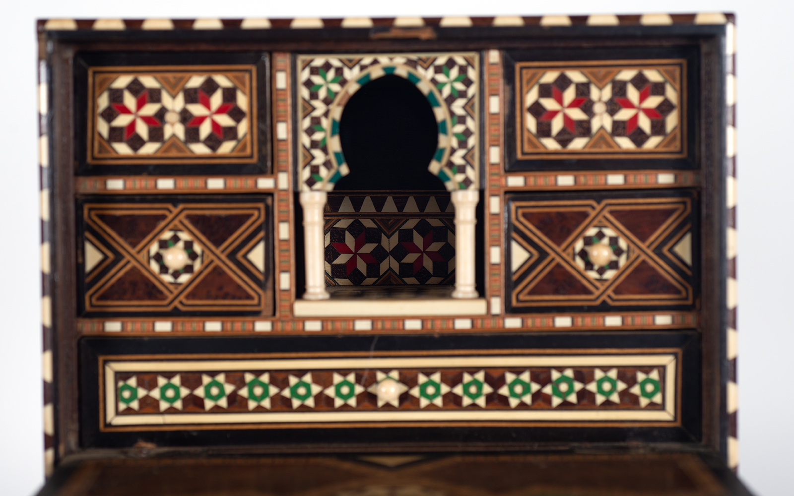 Pair of Nasrid cabinets, 19th - 20th century - Image 3 of 4