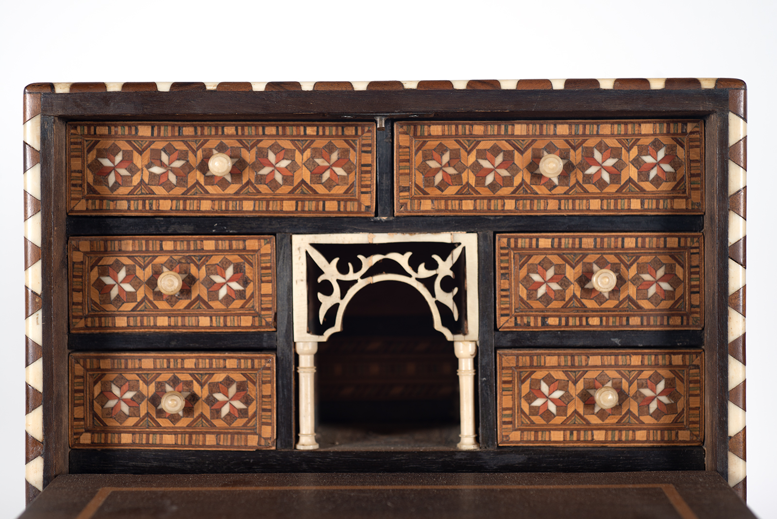 Pair of Nasrid cabinets, 19th - 20th century - Image 4 of 4