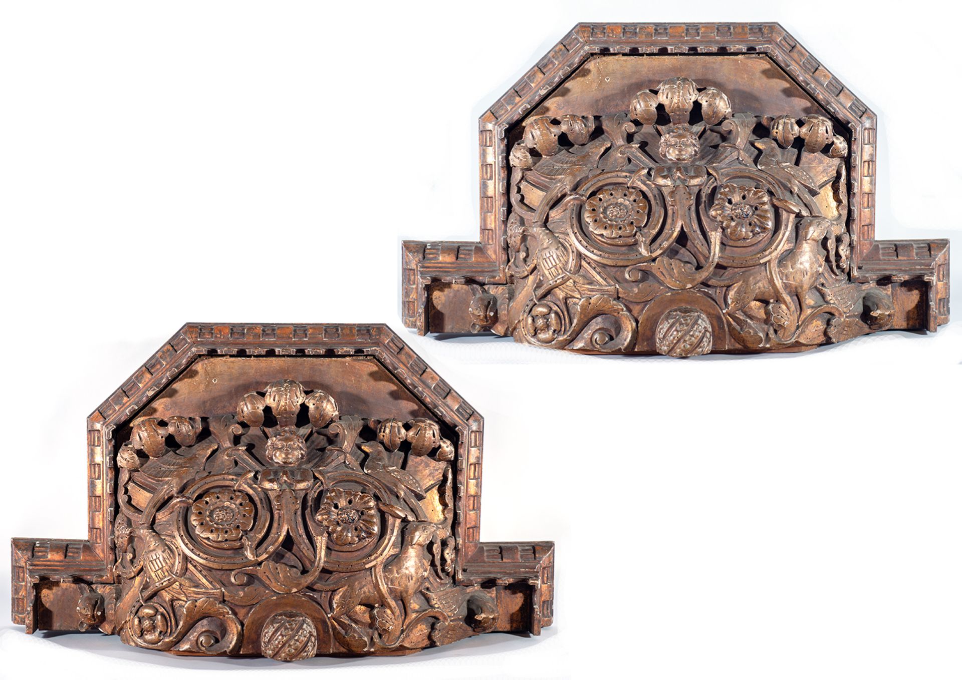 Pair of important wall corbels, Spain, 18th century