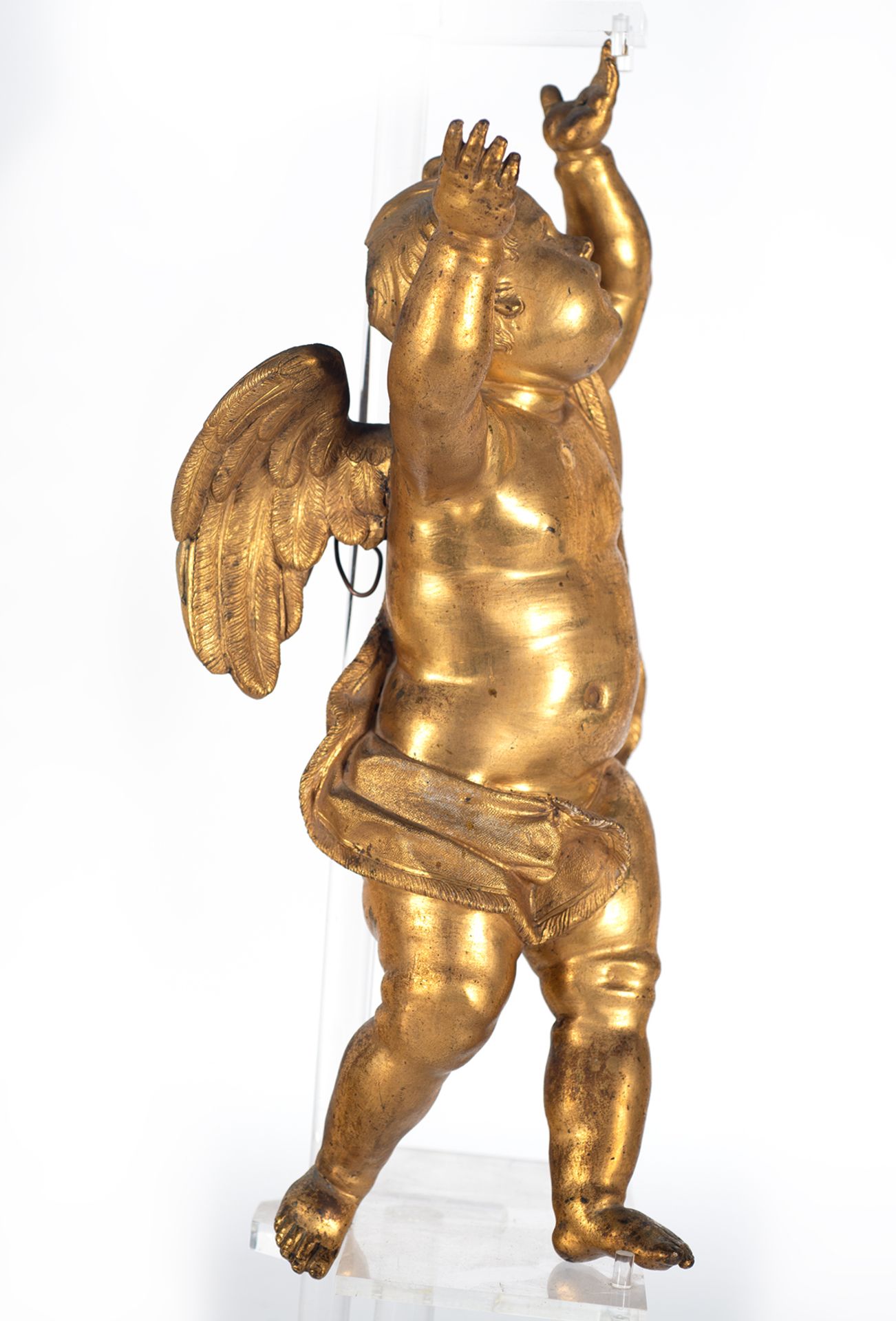 Exceptional pair of angels in gilded bronze, 16th-17th century - Image 3 of 11