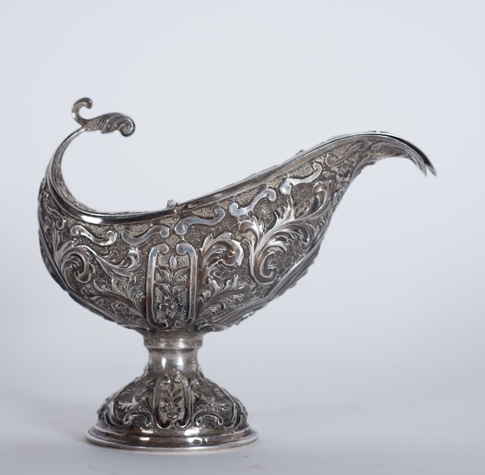 Important inkwell in Spanish silver, late s. XVIII