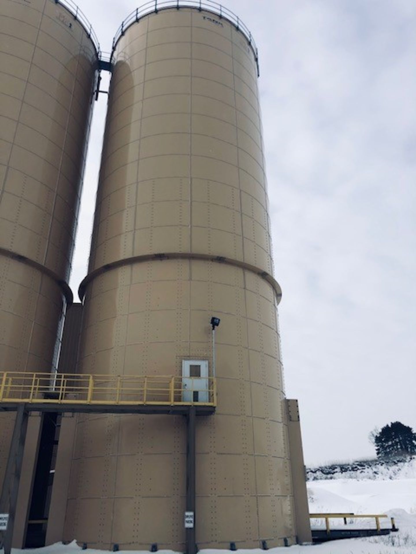 3,000-Ton Silo; Bolted Steel Construction, Cone Bottom, Bottom Drive Through Loading - Subj to Bulk - Image 3 of 5