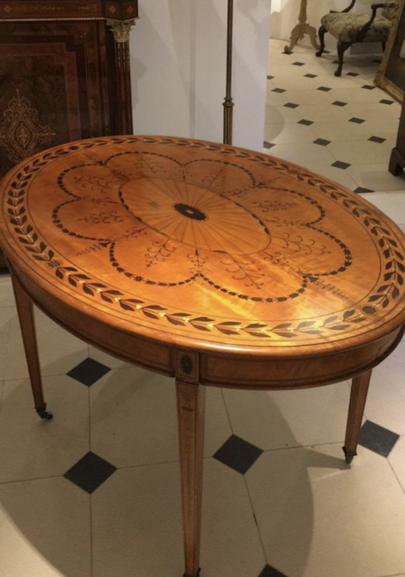 Painted and inlaid satinwood table. Circa 1890/1900