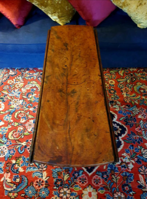 A Stunning round yew wood gate leg table circa 1670-1710. ?Height 71.5cm width 62cm depth 48cm A - Image 2 of 7