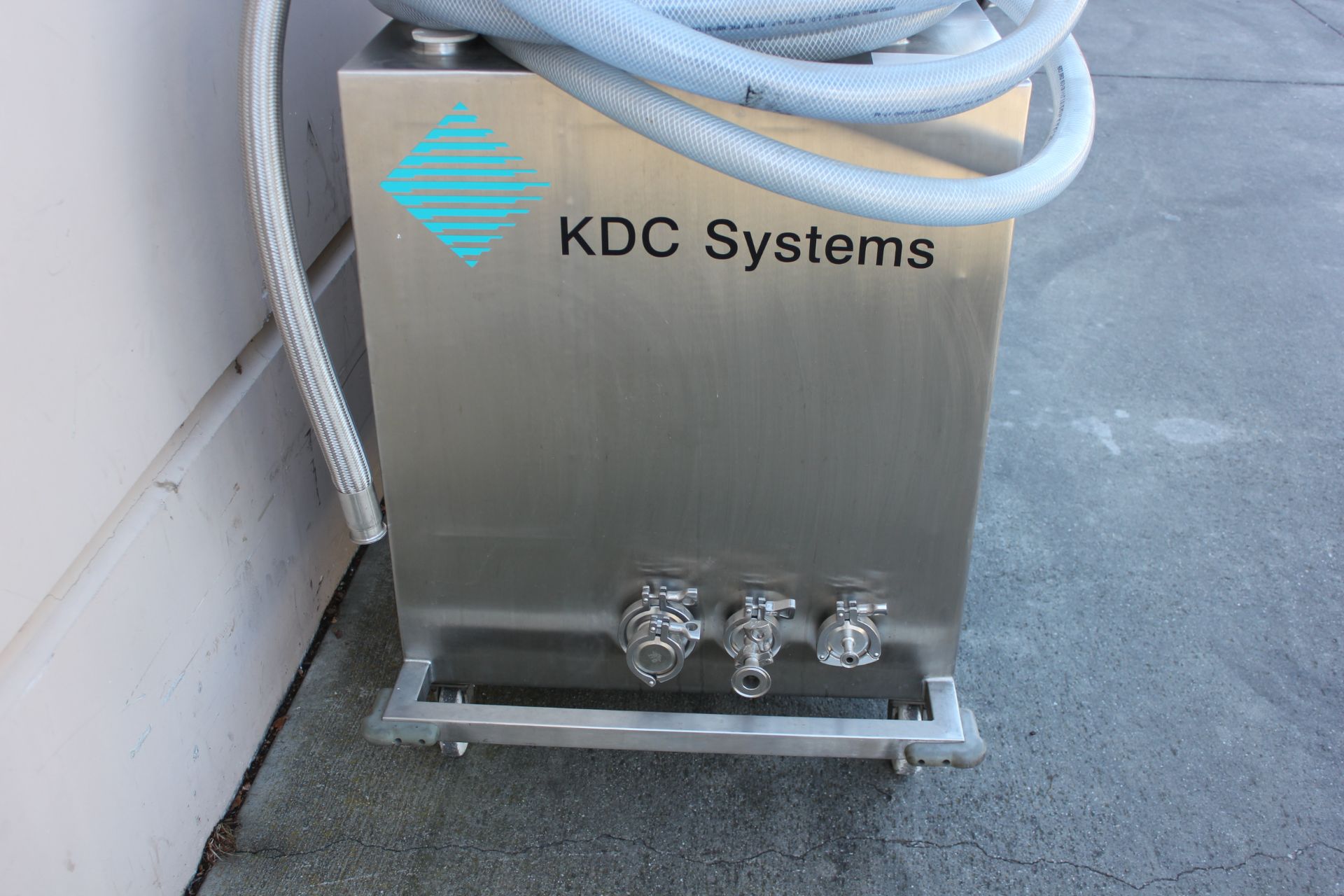 KDC SYSTEMS MICRO MOTION SANITARY PROCESS FLOW SYSTEM AND PLC CONTROL - Image 5 of 55