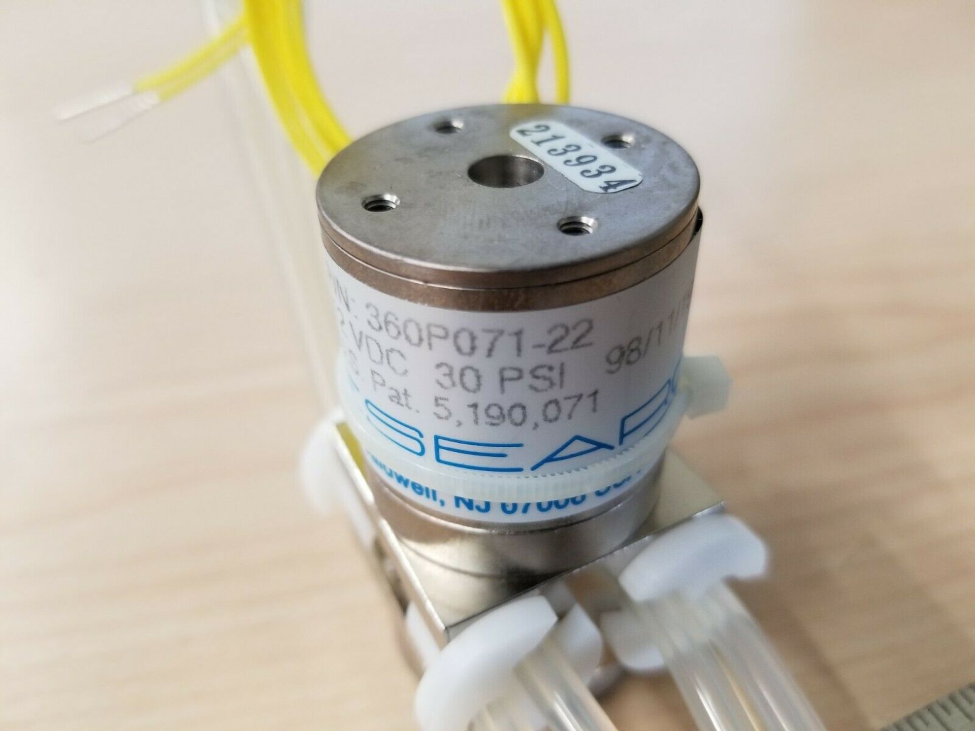 NEW NRESEARCH SOLENOID ISOLATION VALVE - Image 5 of 8