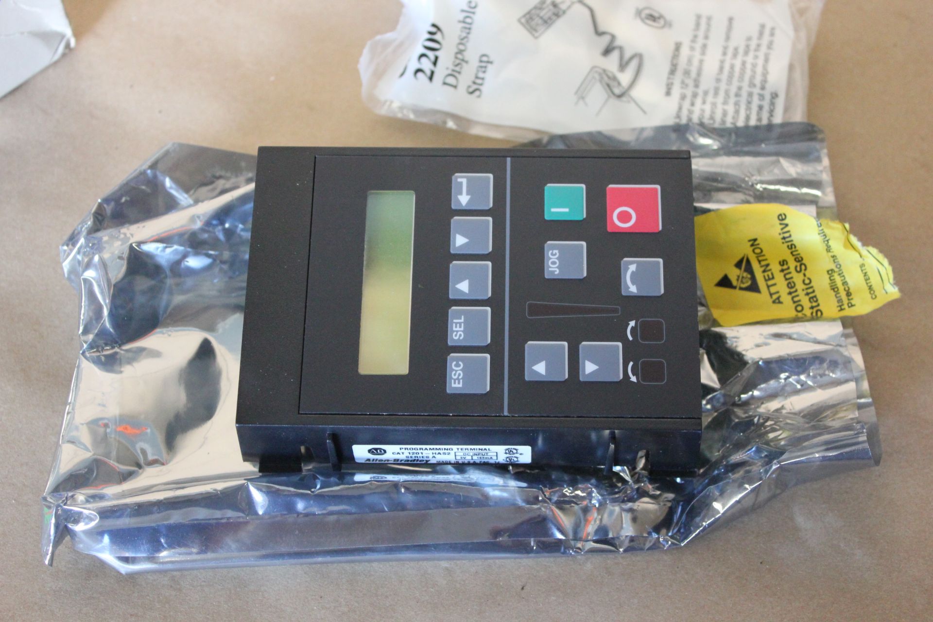 NEW ALLEN BRADLEY AC DRIVE CONTROLLER/PROGRAMMER - Image 4 of 5