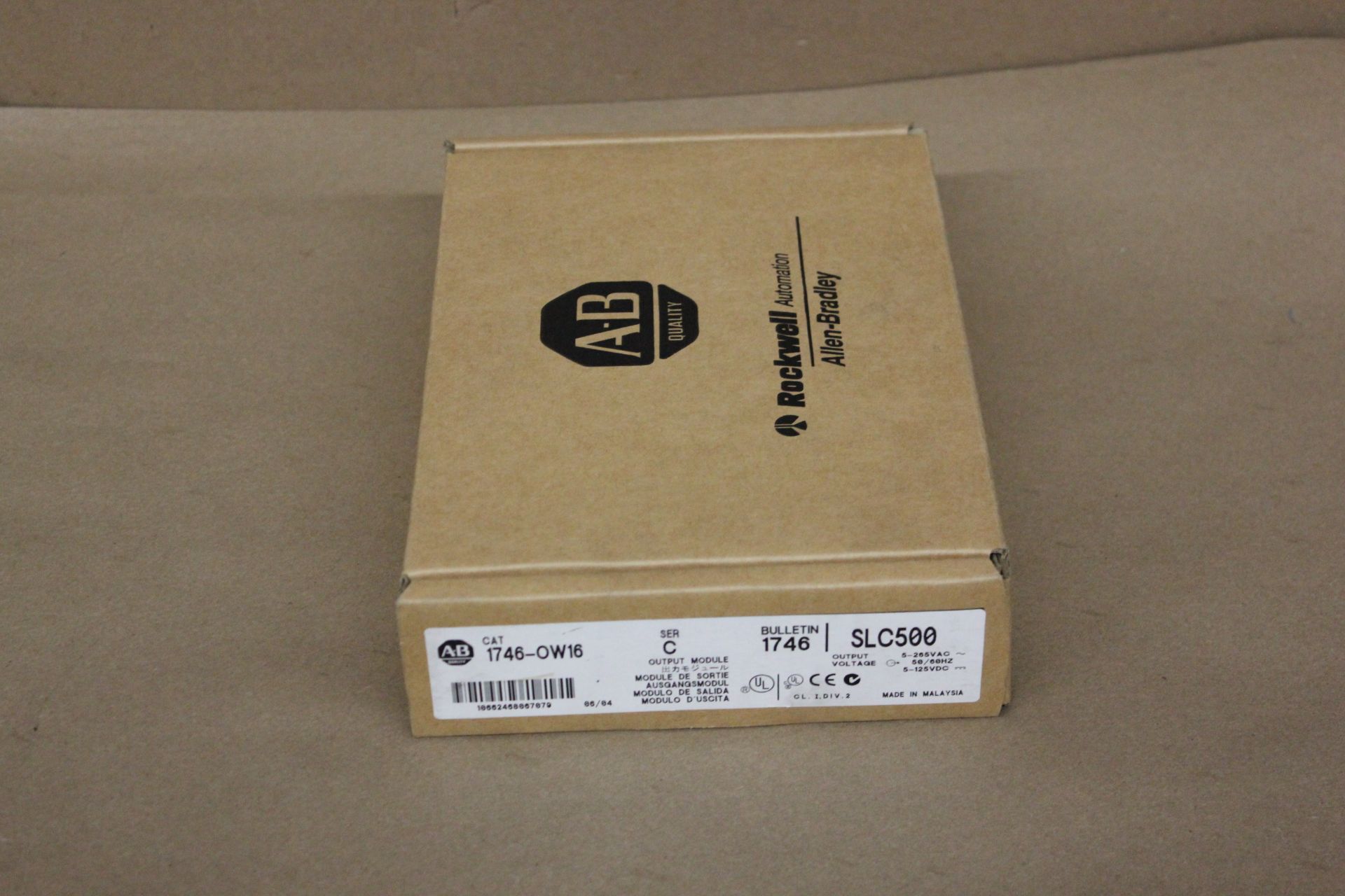 NEW ALLEN BRADLEY SLC500 PLC MODULE