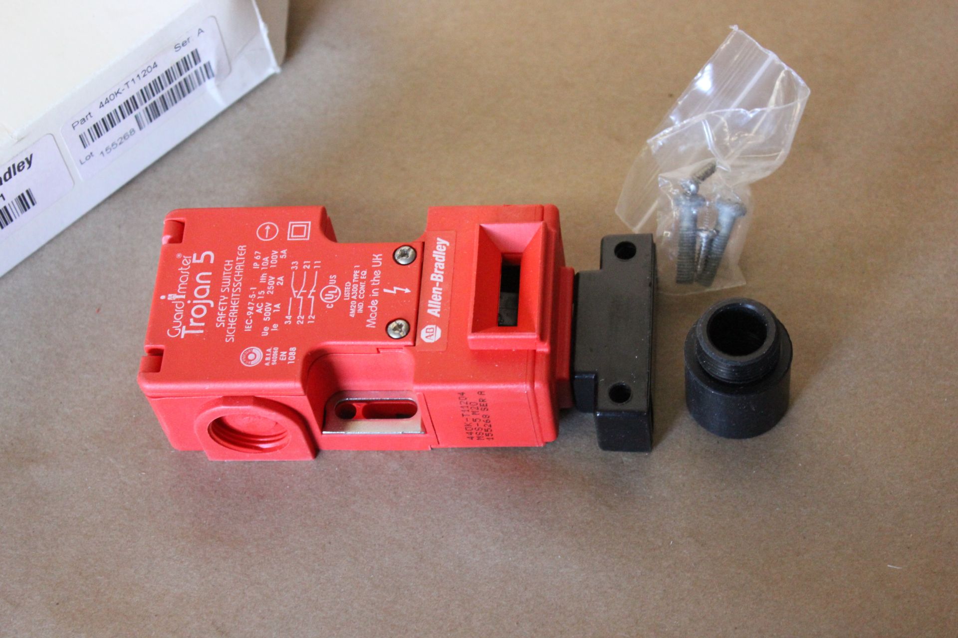 NEW ALLEN BRADLEY TROJAN 5 SAFETY SWITCH - Image 2 of 2