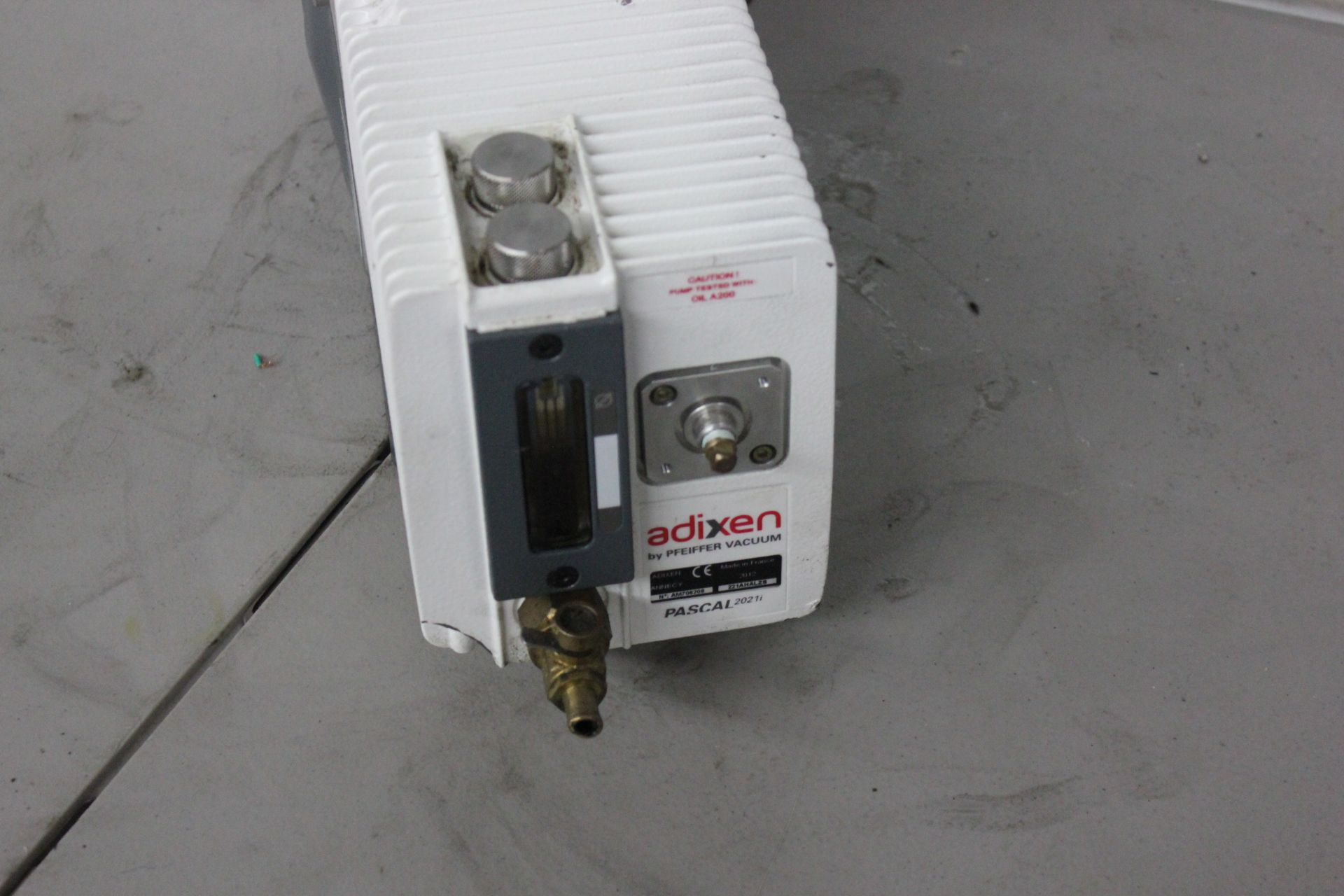 PFEIFFER ADIXEN VACUUM PUMP - Image 4 of 8