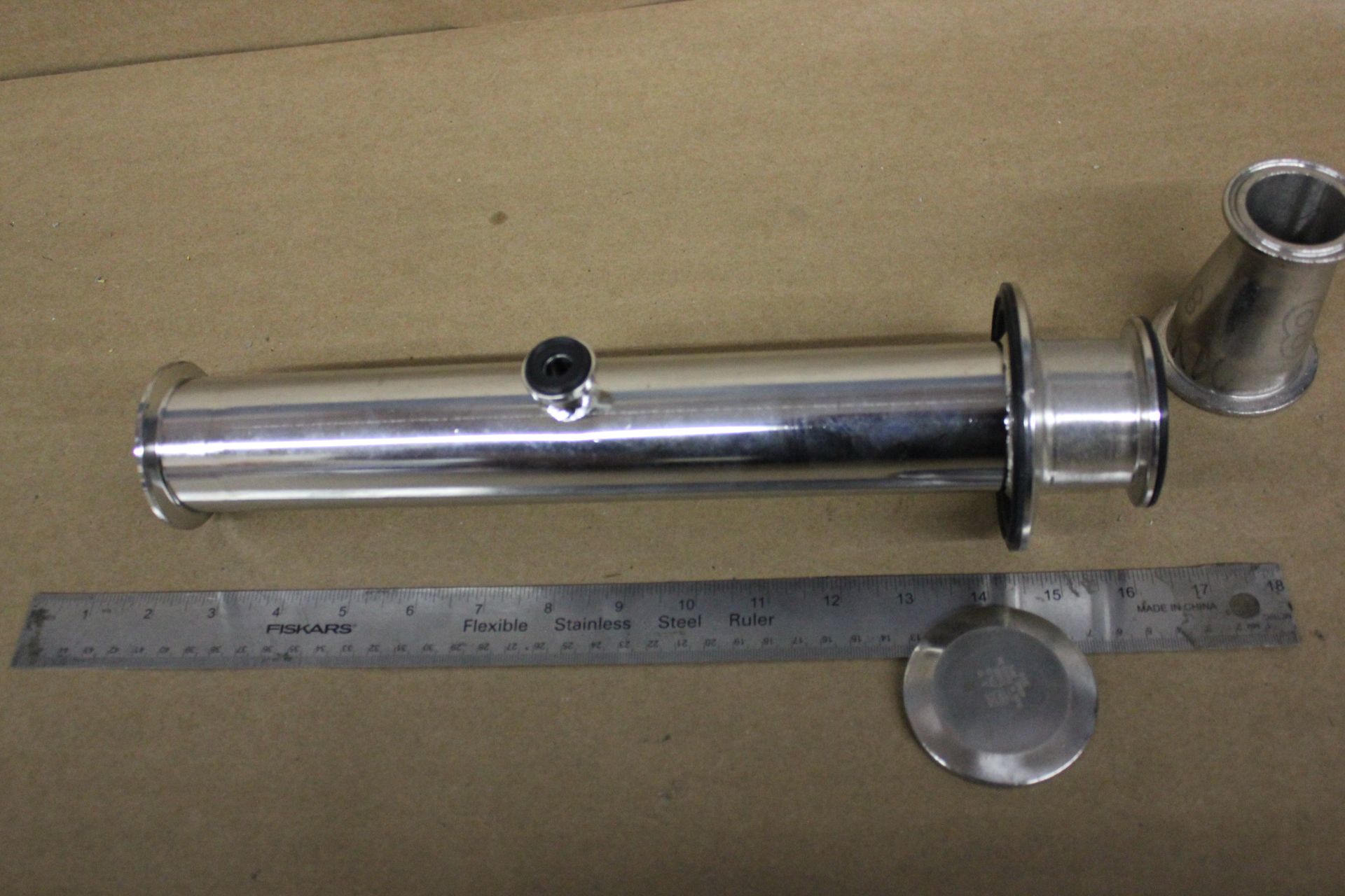 LOT OF LARGE STAINLESS STEEL SANITARY FITTINGS - Image 4 of 6