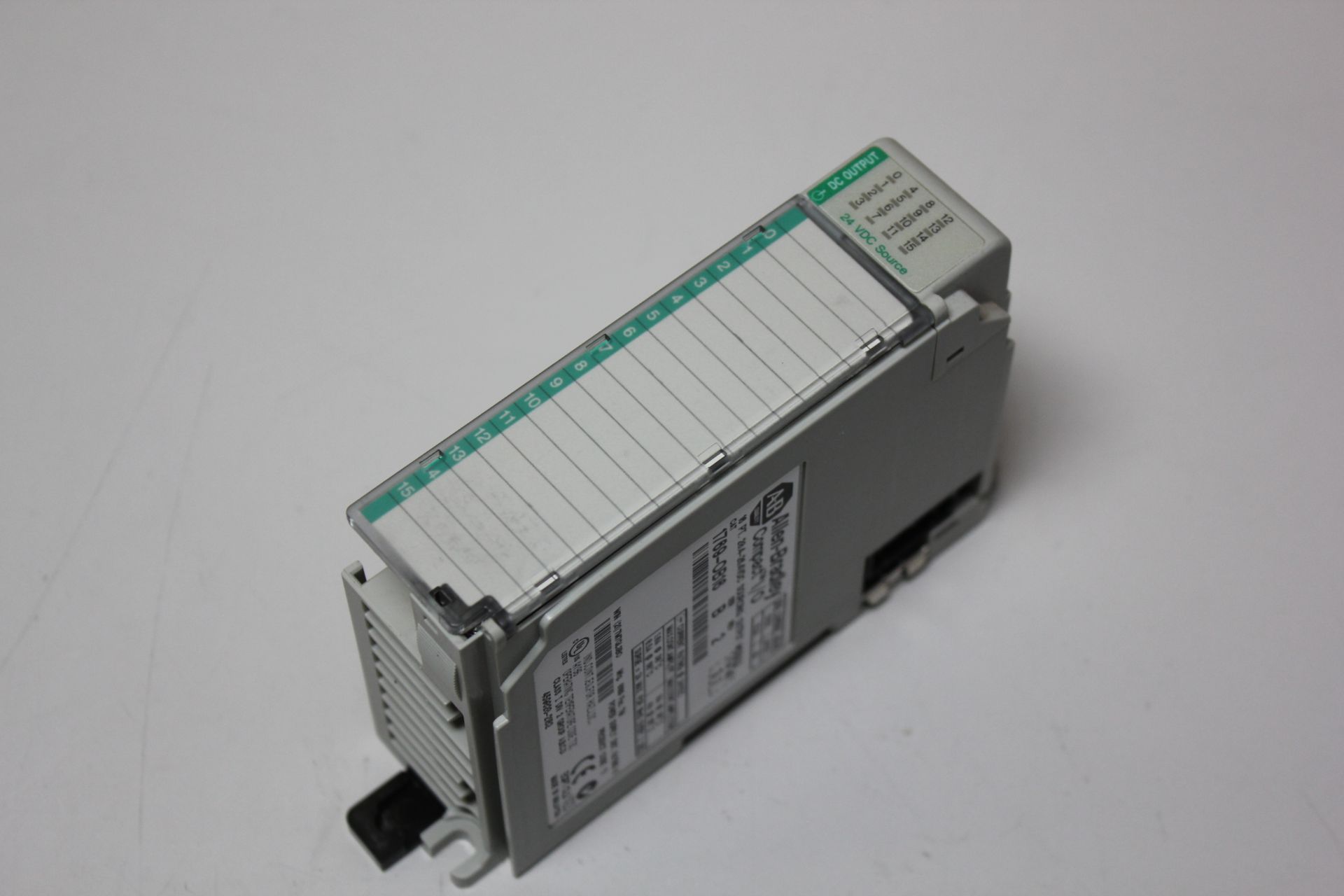 ALLEN BRADLEY COMPACTLOGIX PLC MODULE