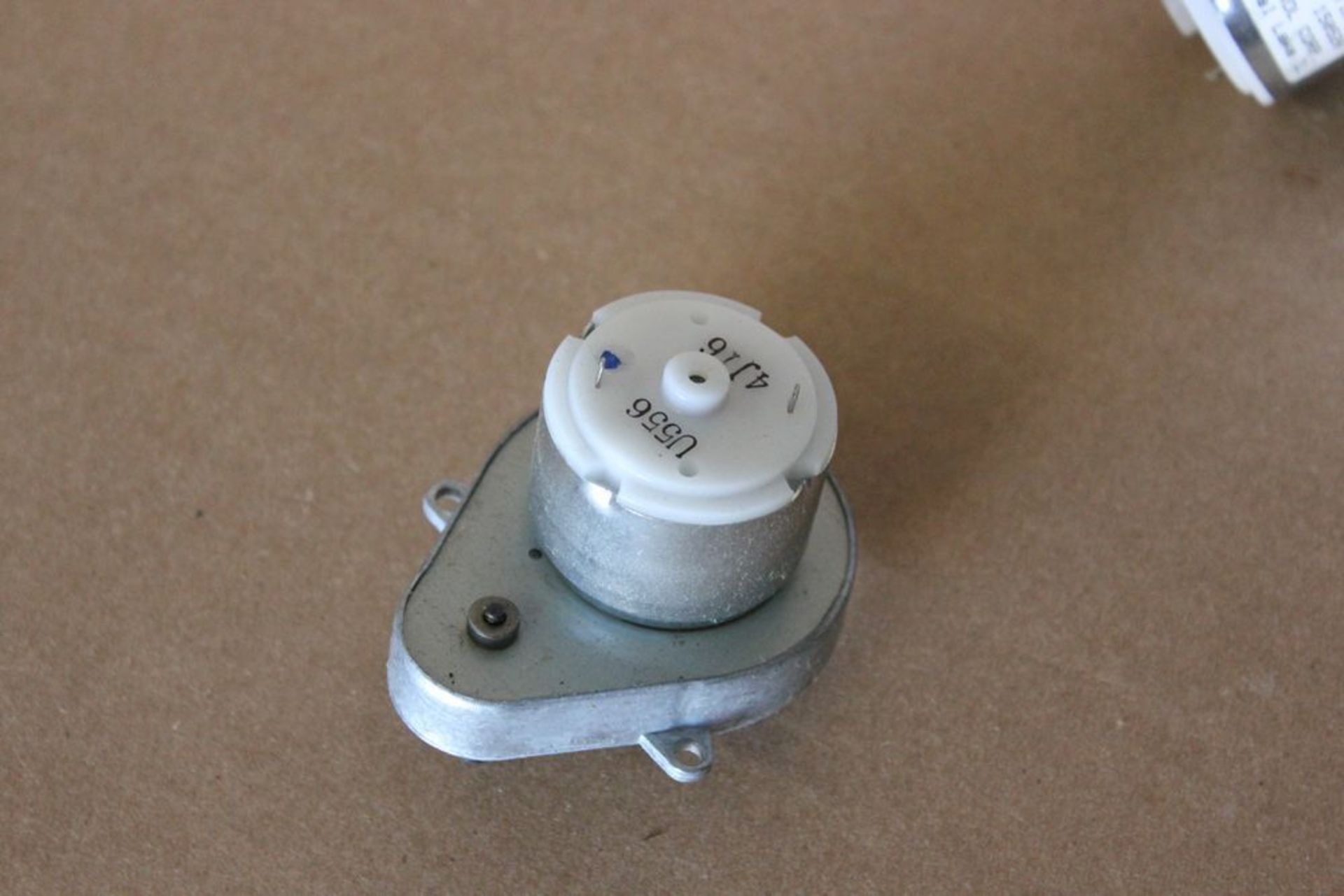 LOT OF NEW AUTOTROL GEAR MOTORS - Image 4 of 5