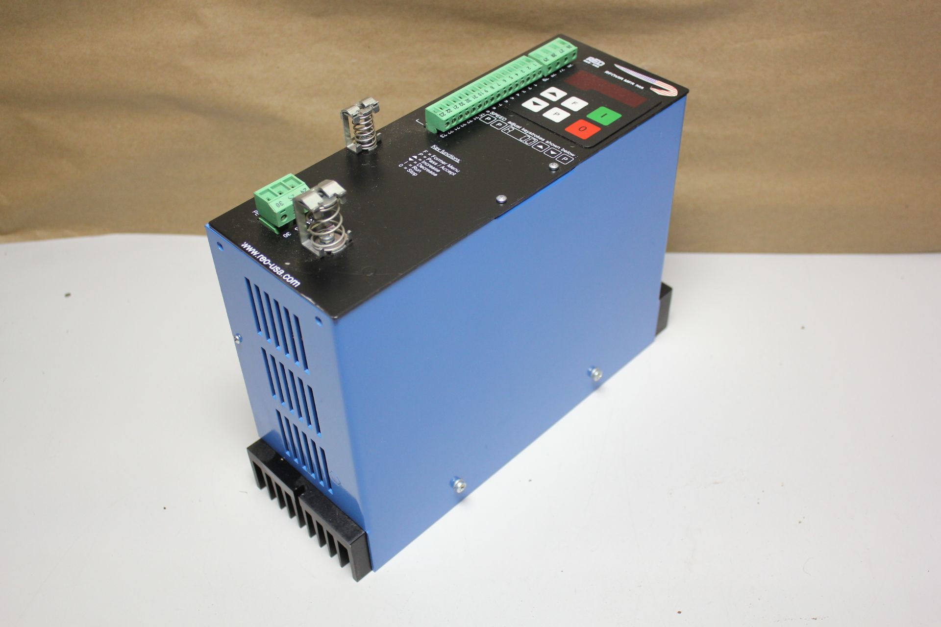 REO VIBRATORY CONVEYOR FREQUENCY INVERTER