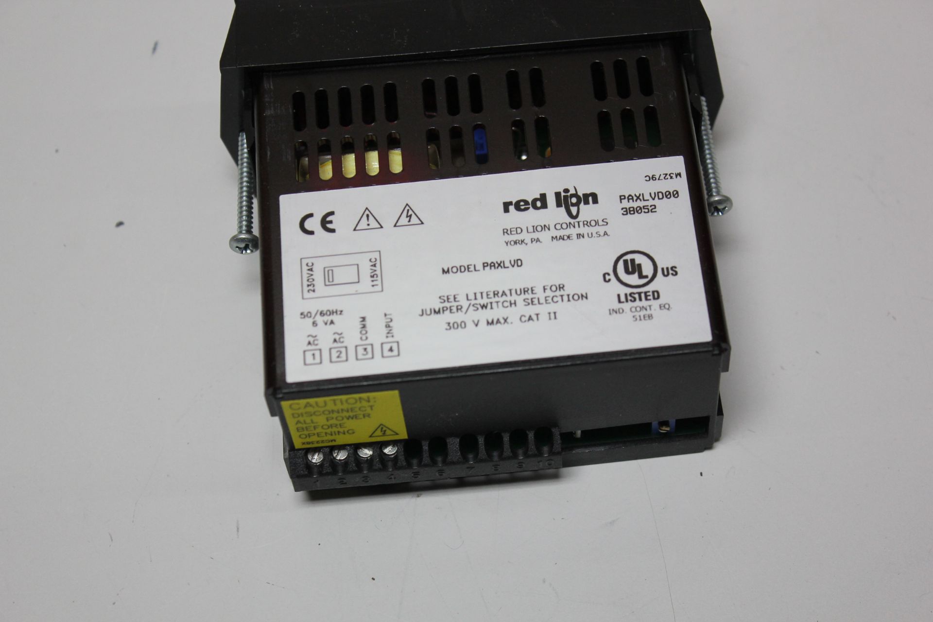 RED LION DIGITAL VOLT PANEL METER - Image 2 of 3