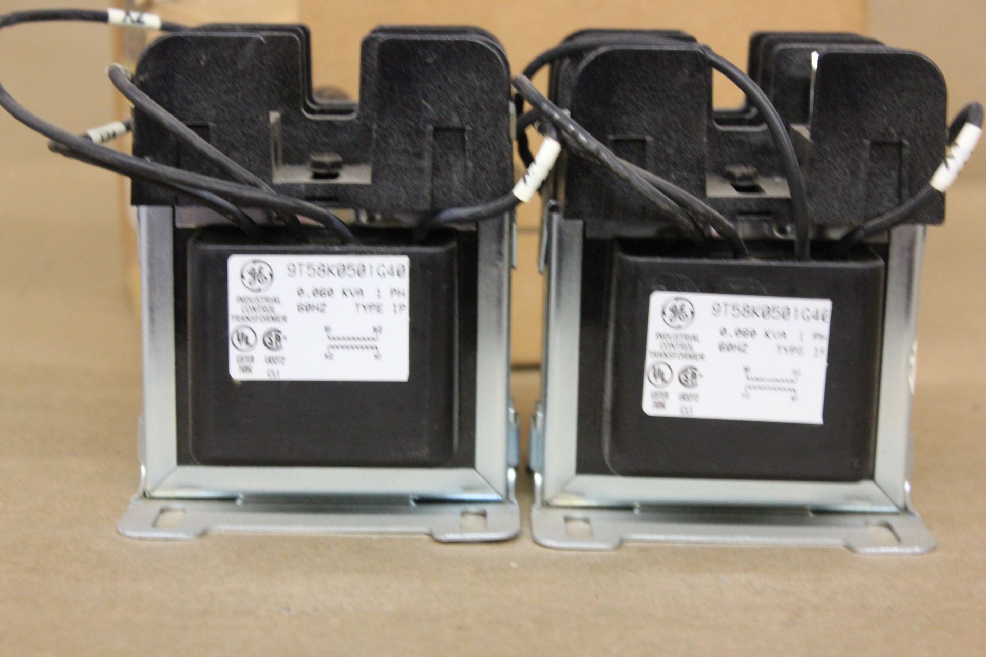 LOT OF NEW GE CORE & COIL TRANSFORMERS - Image 5 of 5