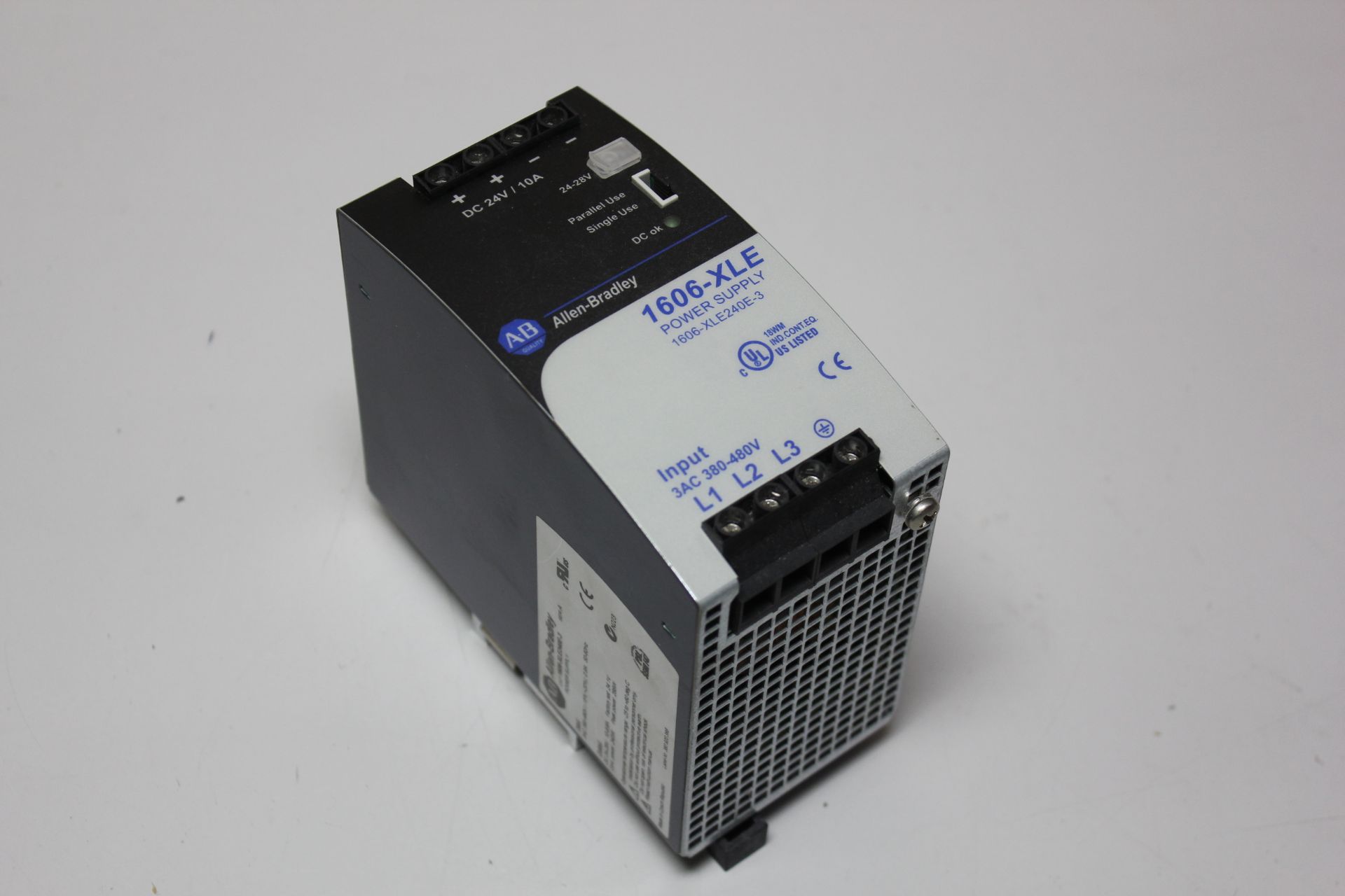 ALLEN BRADLEY AUTOMATION POWER SUPPLY