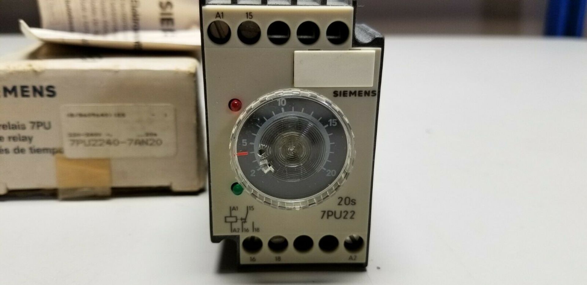 NEW SIEMENS 20S TIME RELAY - Image 3 of 4