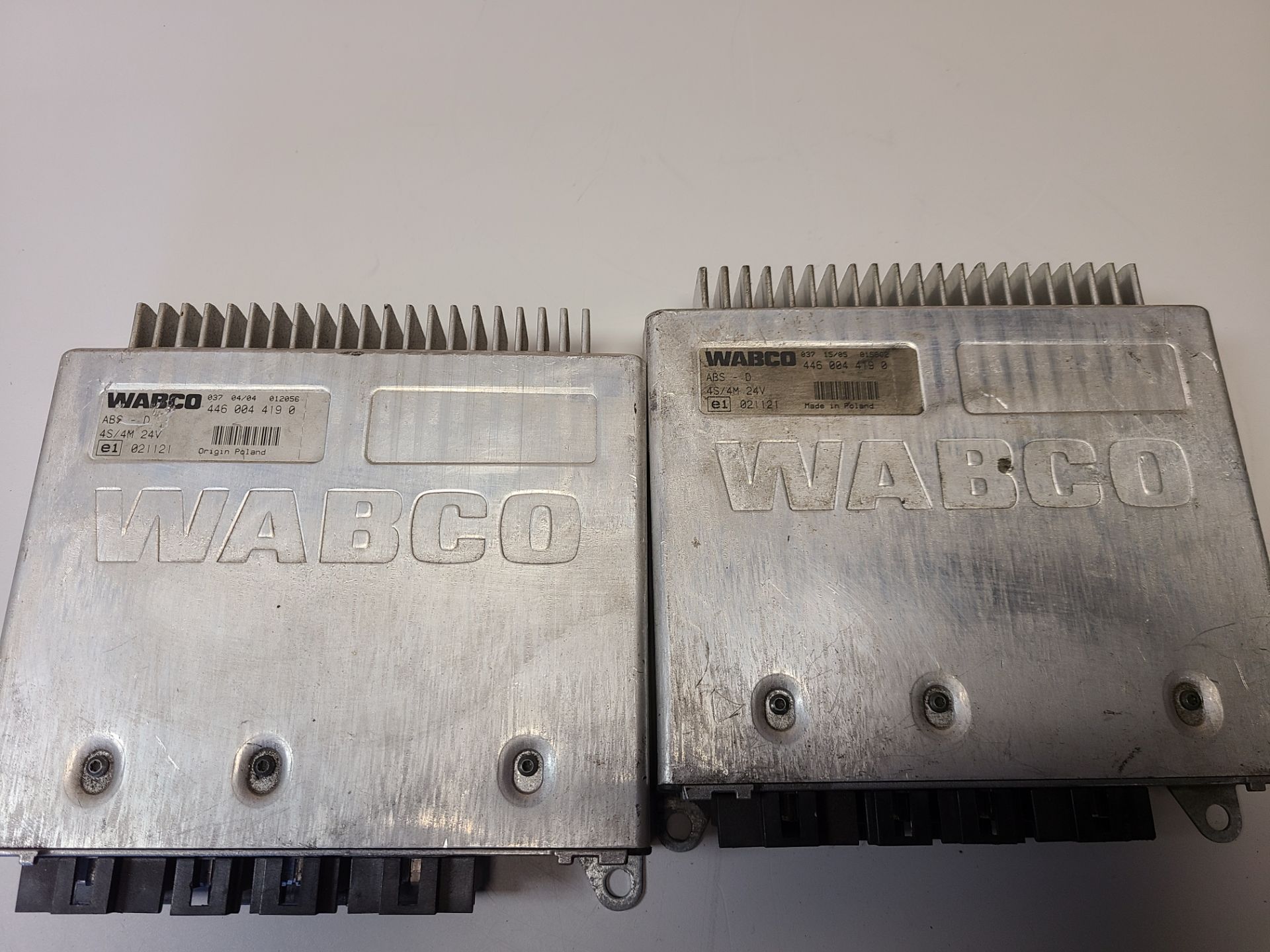 LOT OF WABCO ABS ECU - Image 4 of 4